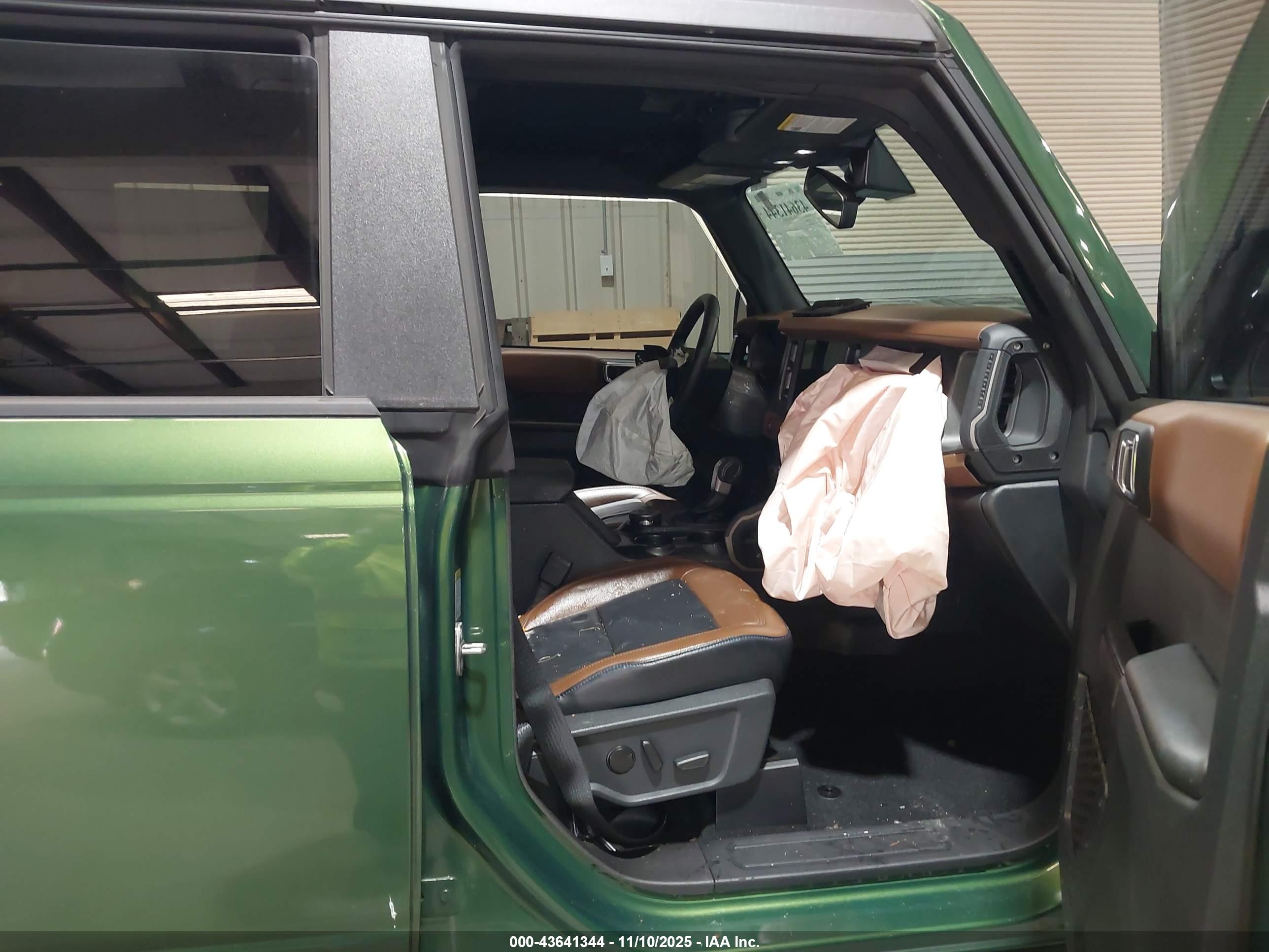 FORD BRONCO image 5