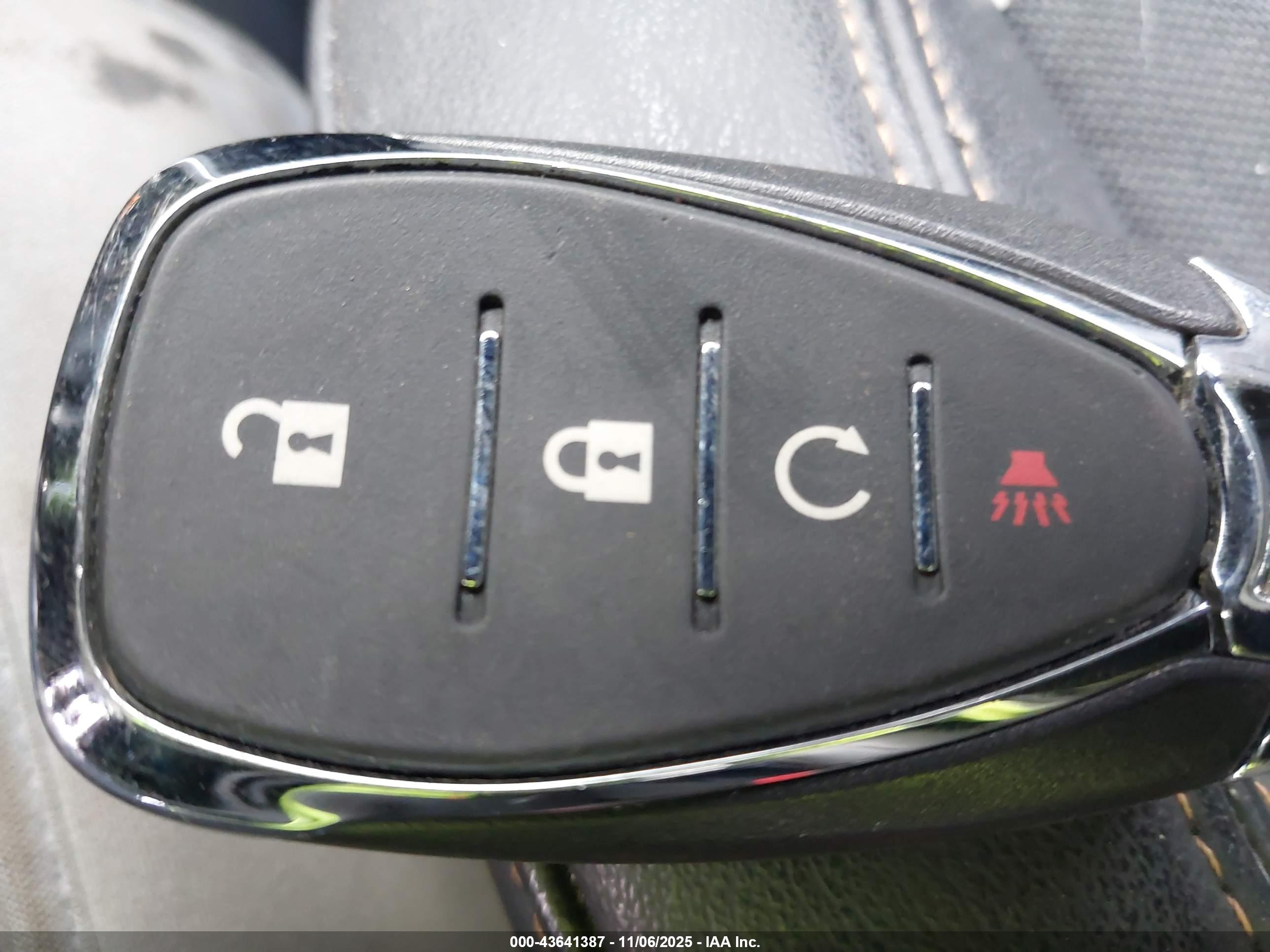 CHEVROLET TRAX image 11