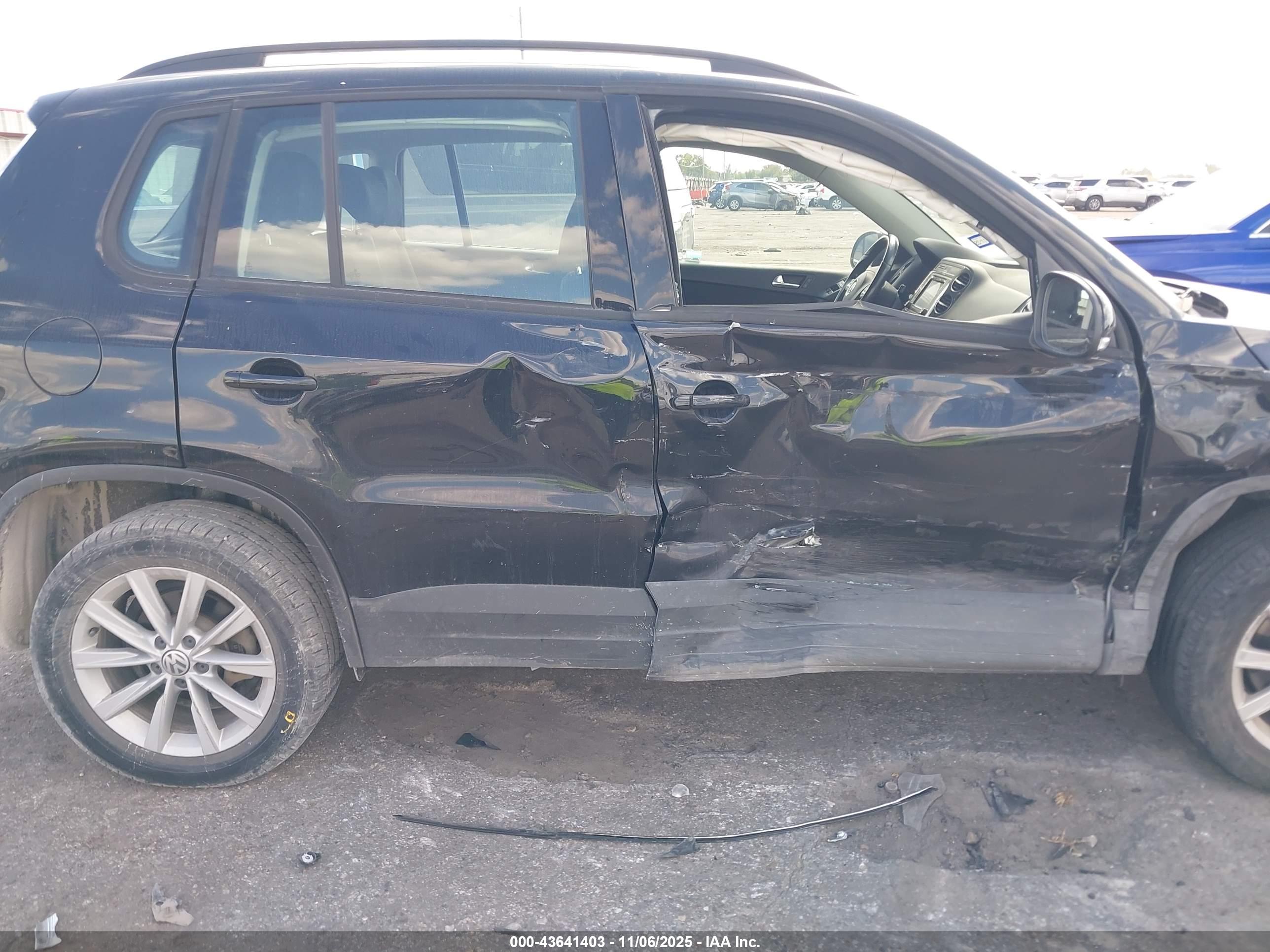 VOLKSWAGEN TIGUAN image 6
