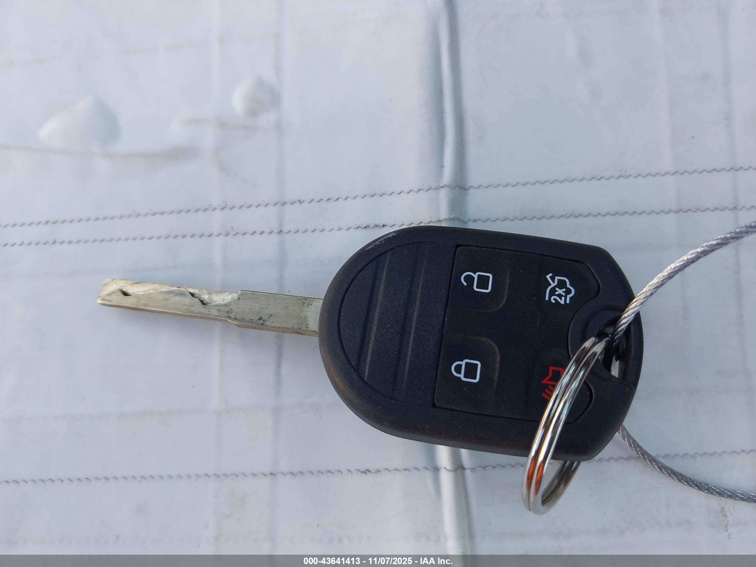 FORD ESCAPE image 11