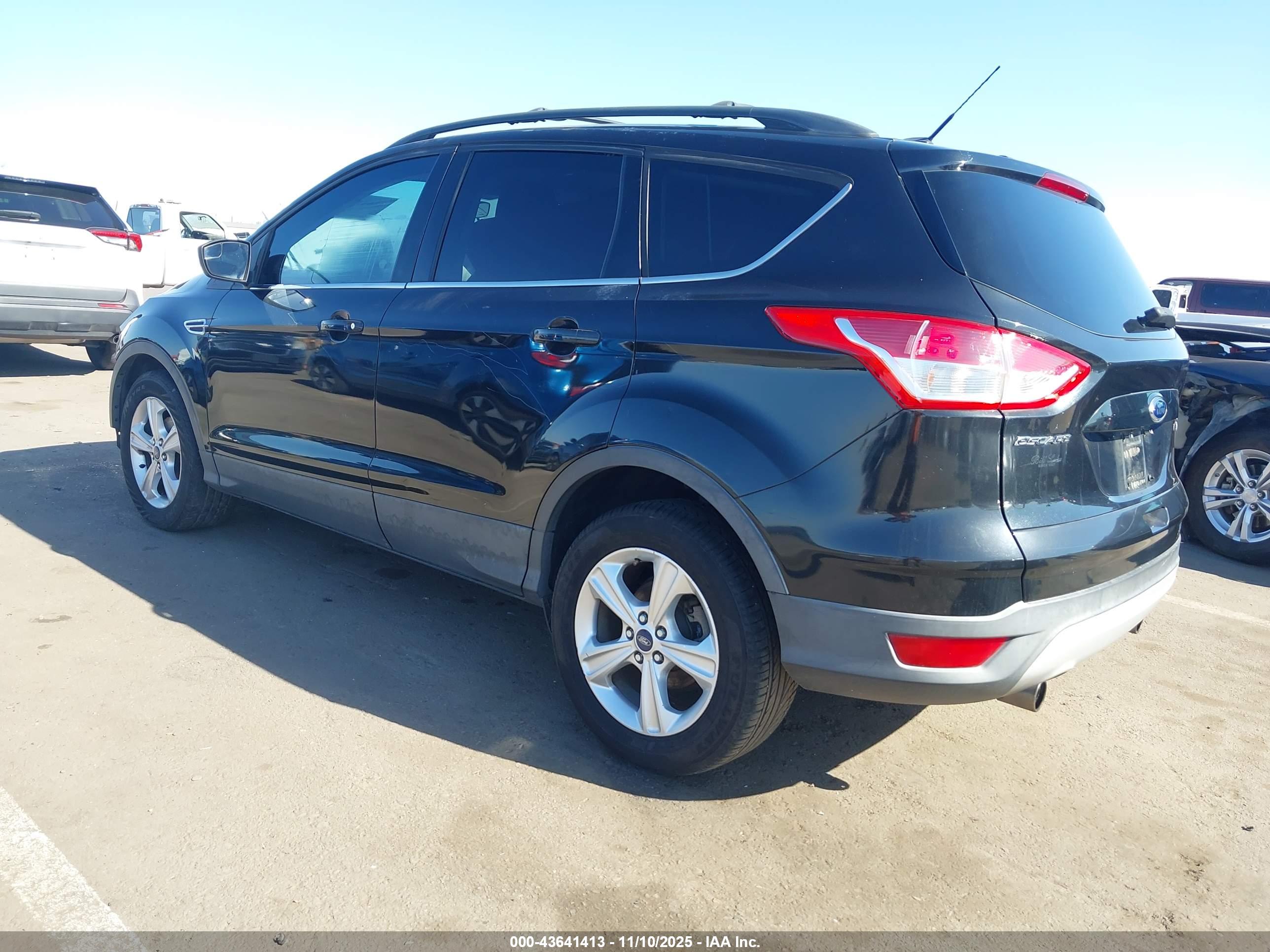 FORD ESCAPE image 3