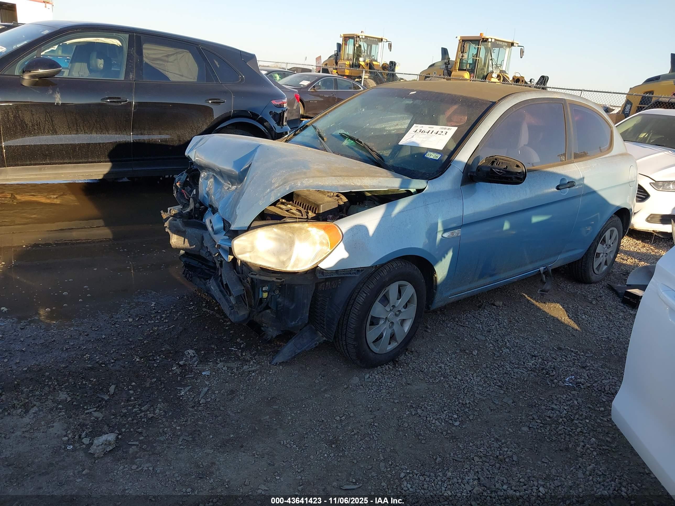HYUNDAI ACCENT image 2
