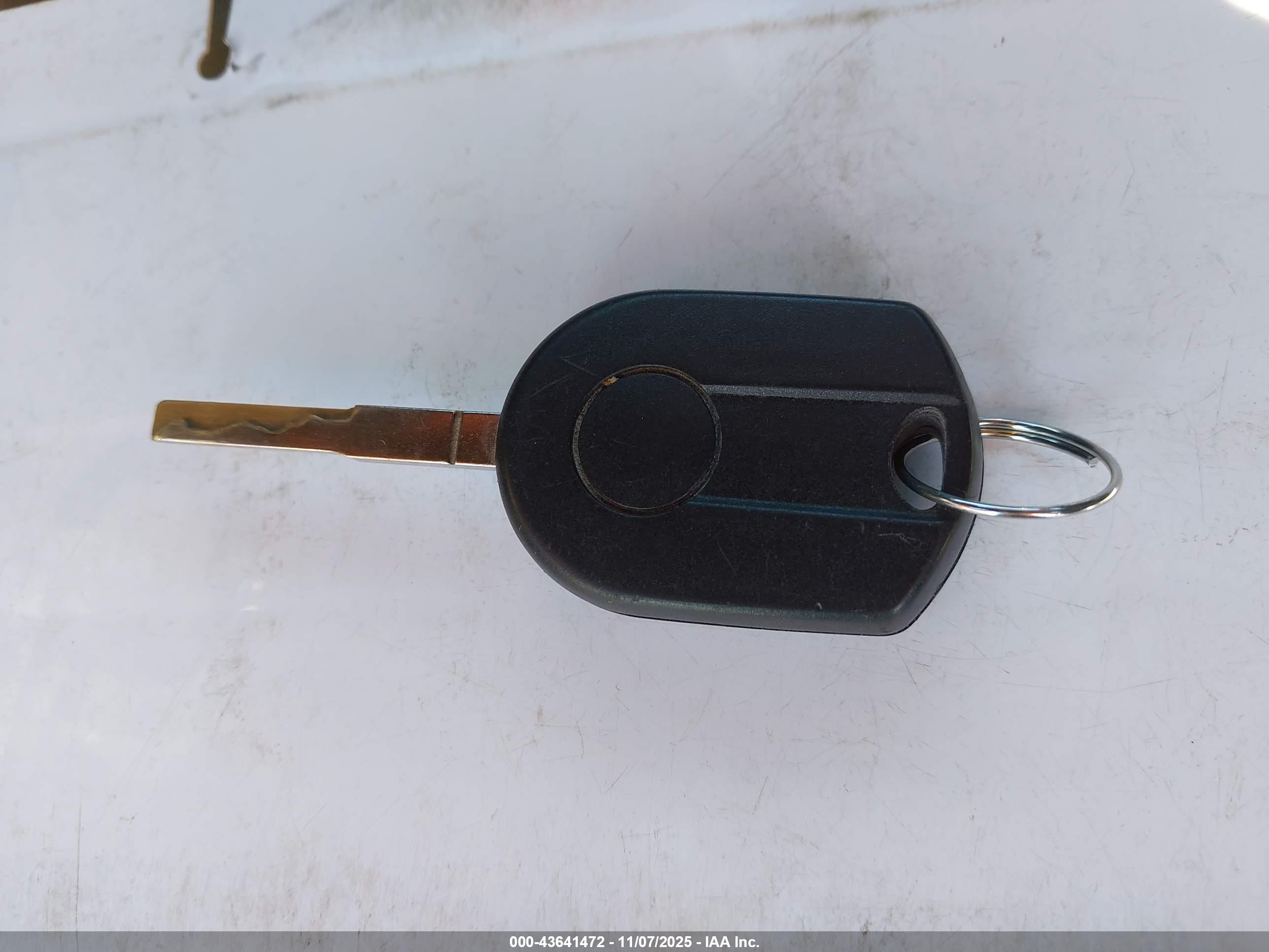 FORD FIESTA image 11