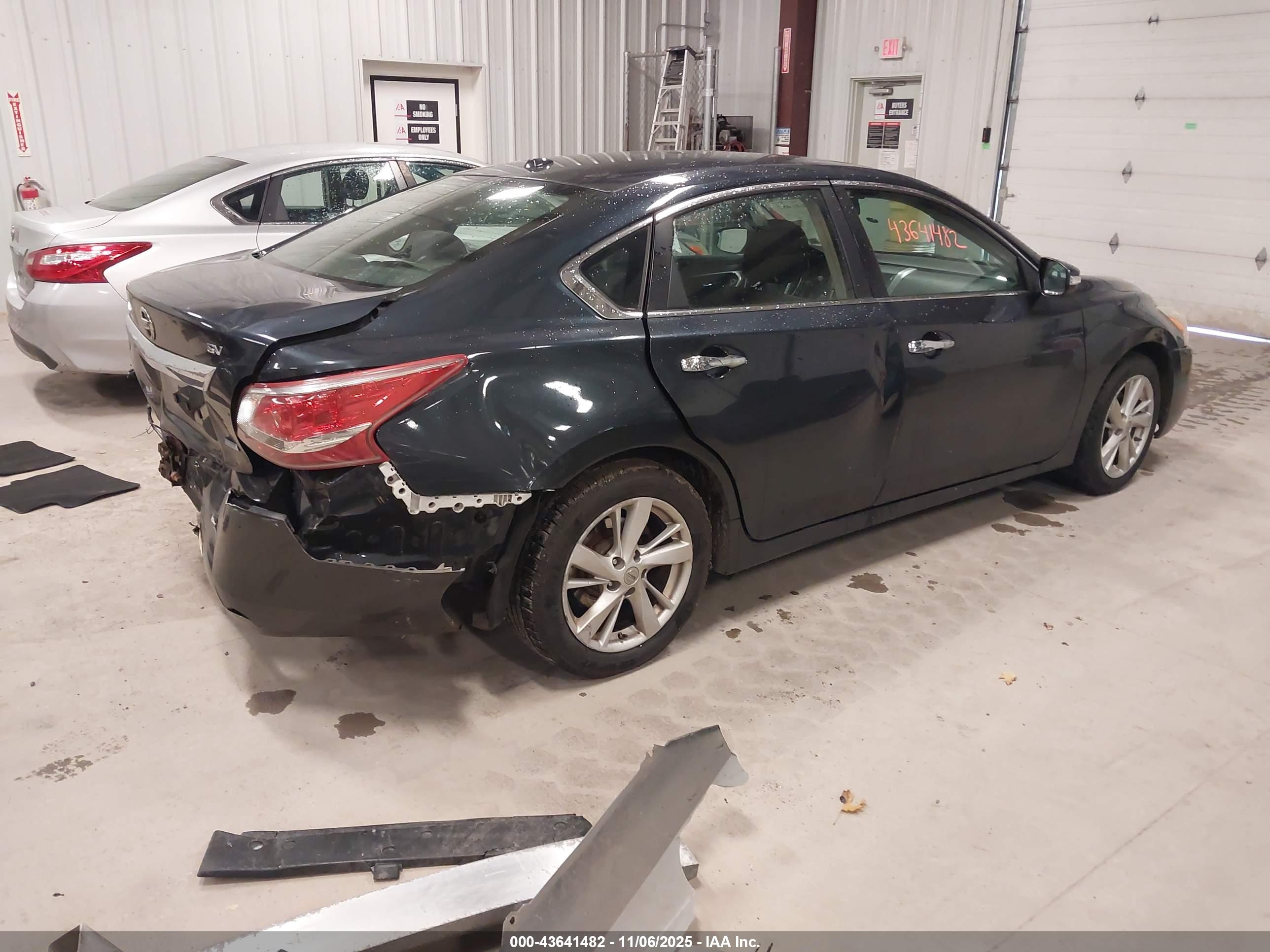 NISSAN ALTIMA image 4