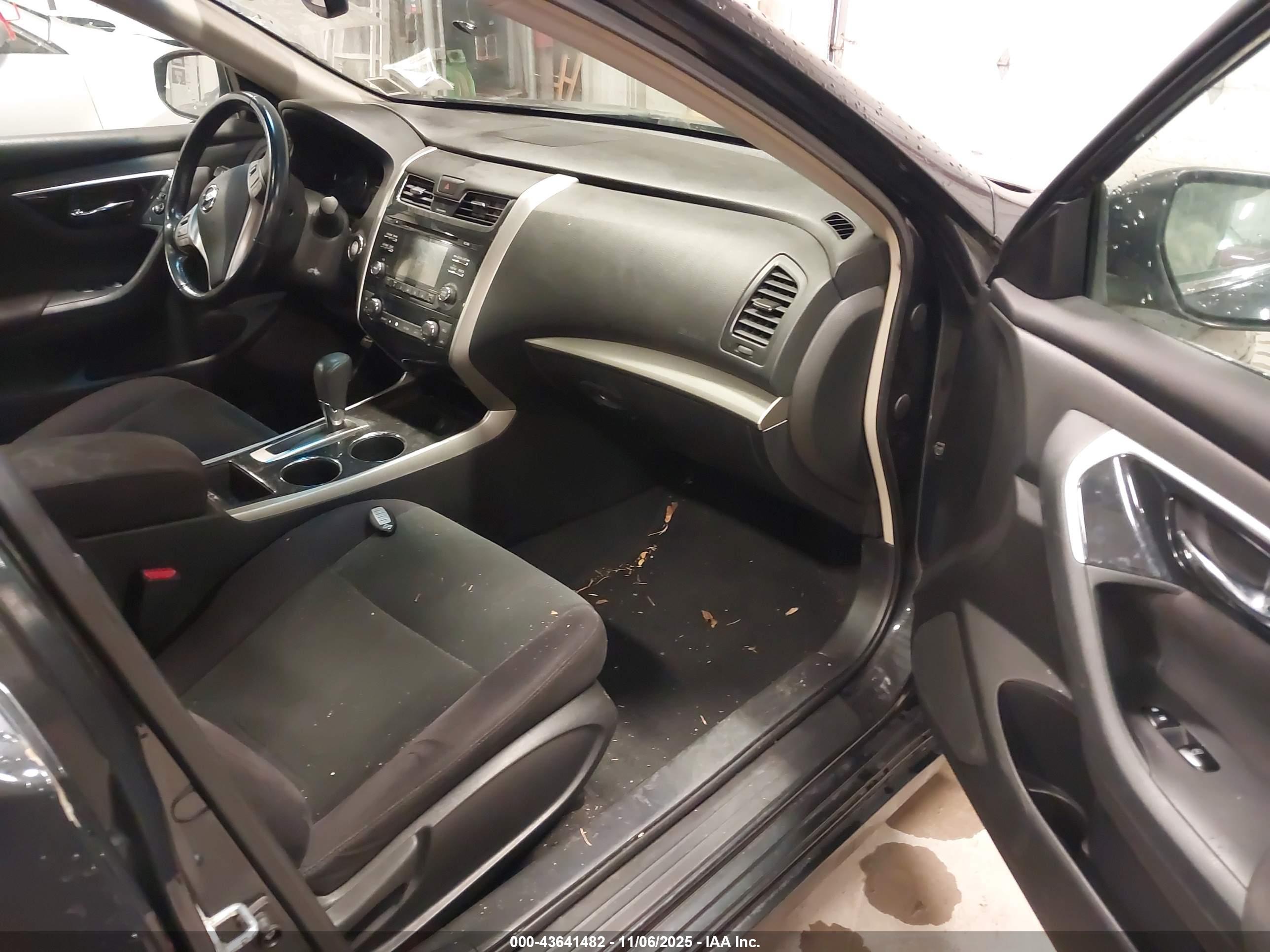 NISSAN ALTIMA image 5