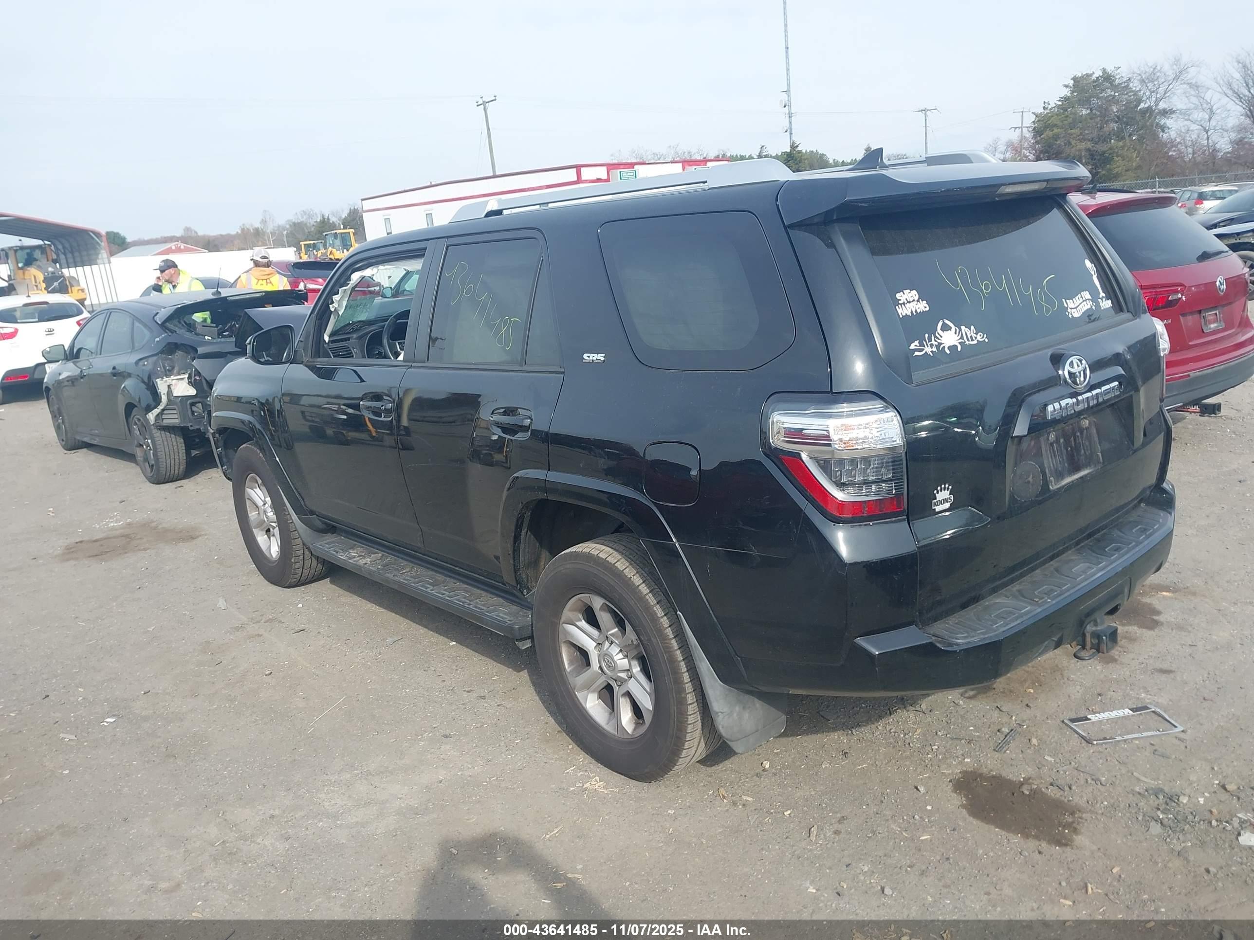TOYOTA 4RUNNER image 3