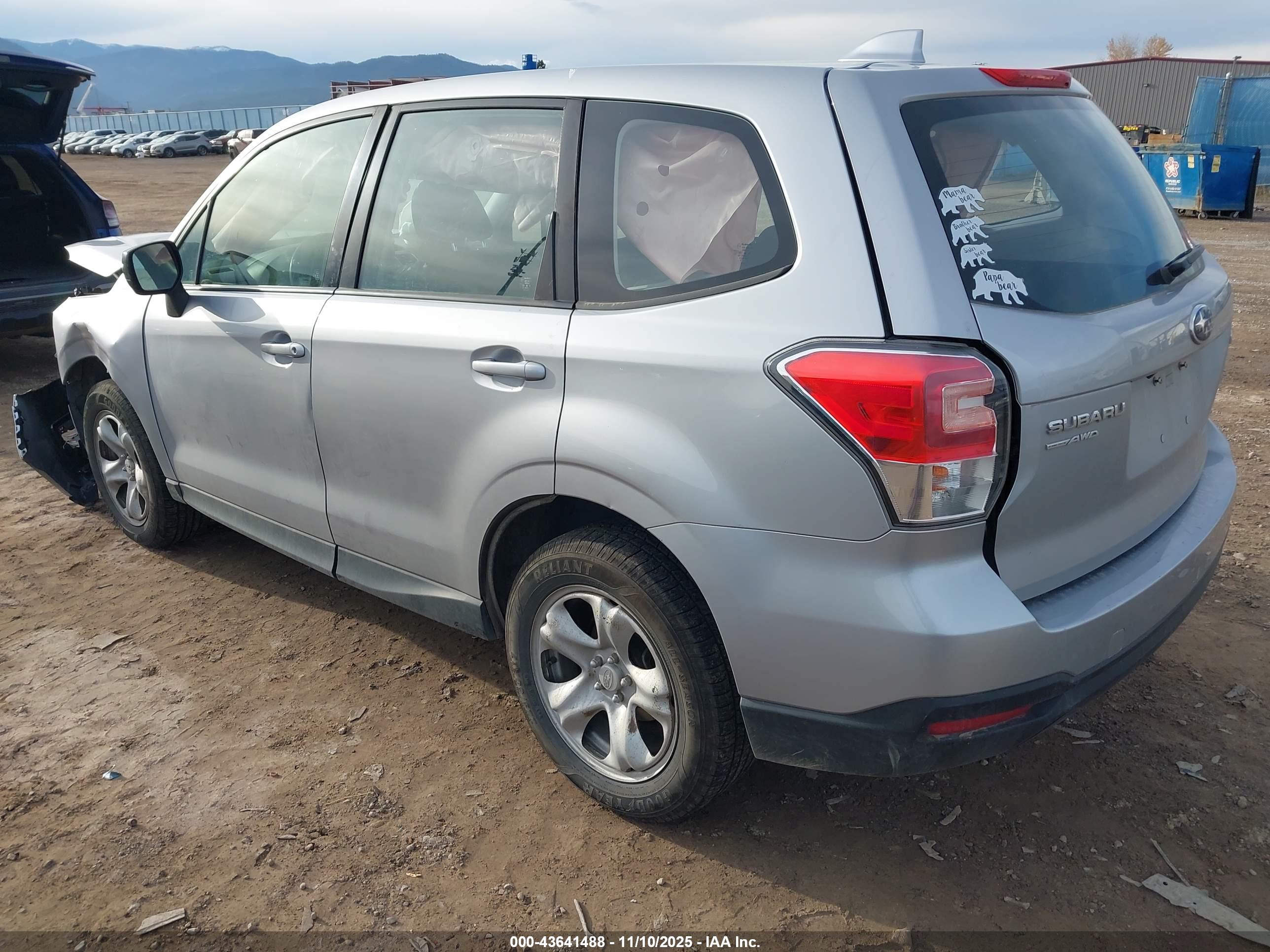 SUBARU FORESTER image 3