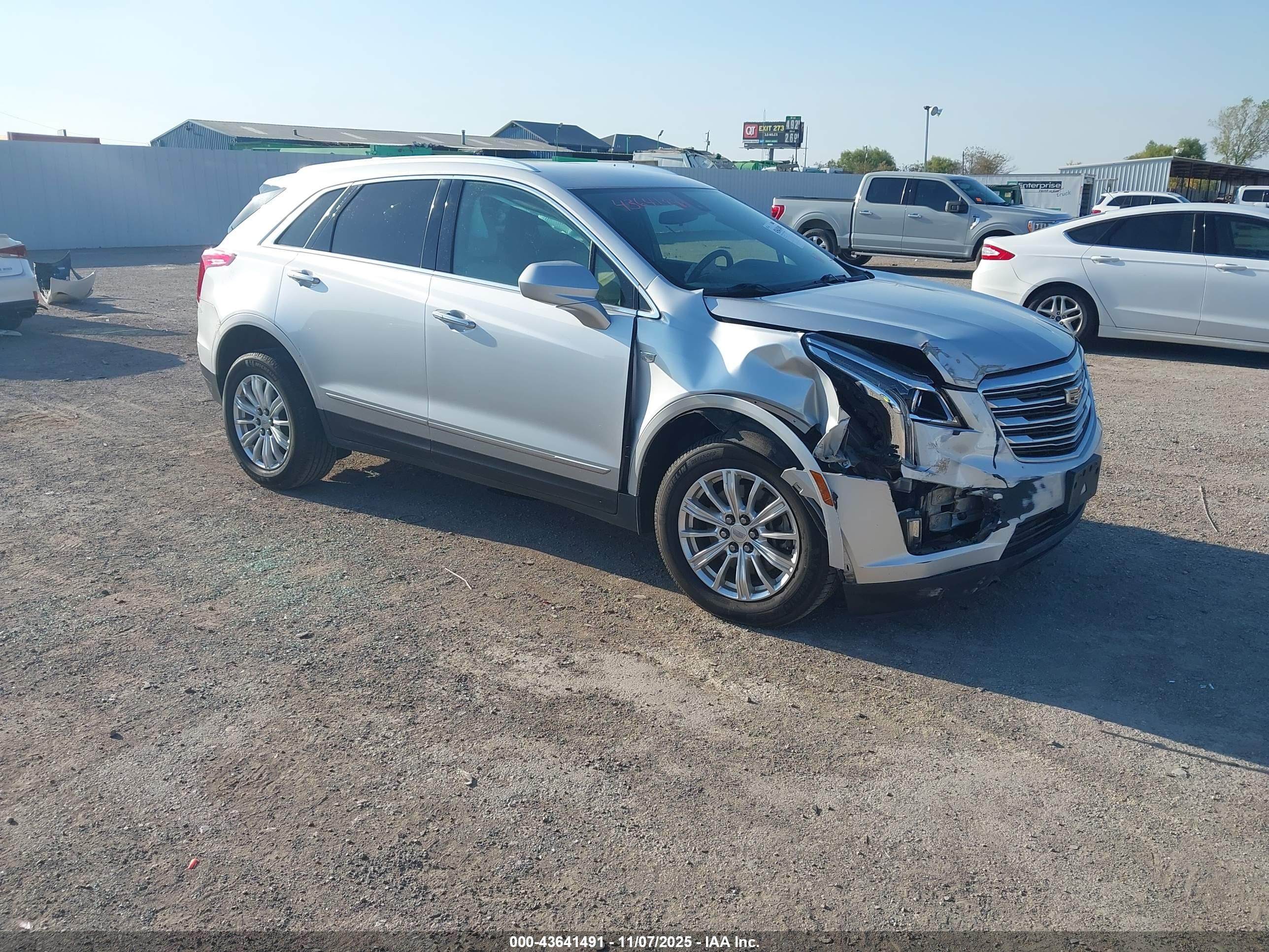 CADILLAC XT5 image 6