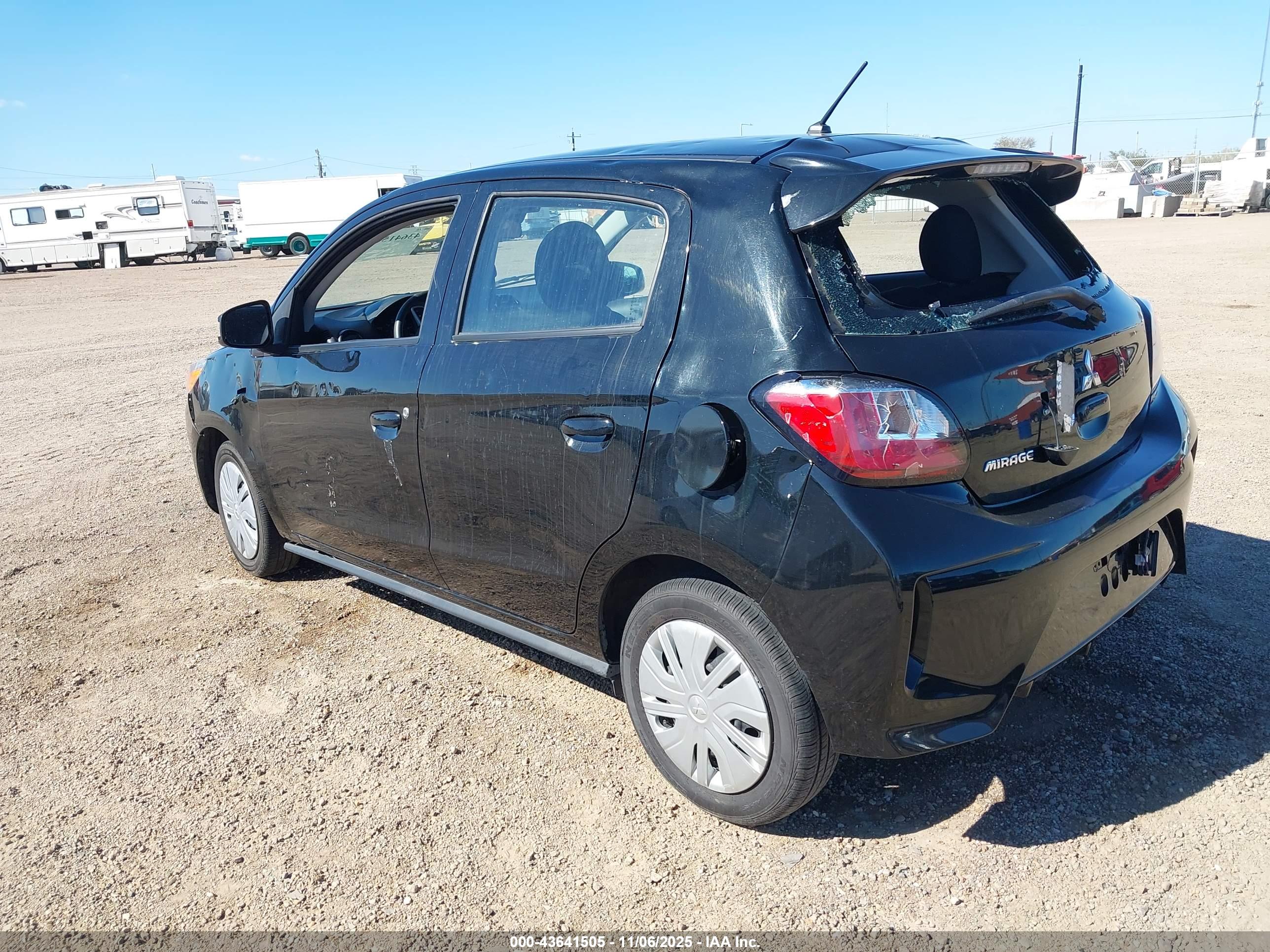 MITSUBISHI MIRAGE image 3