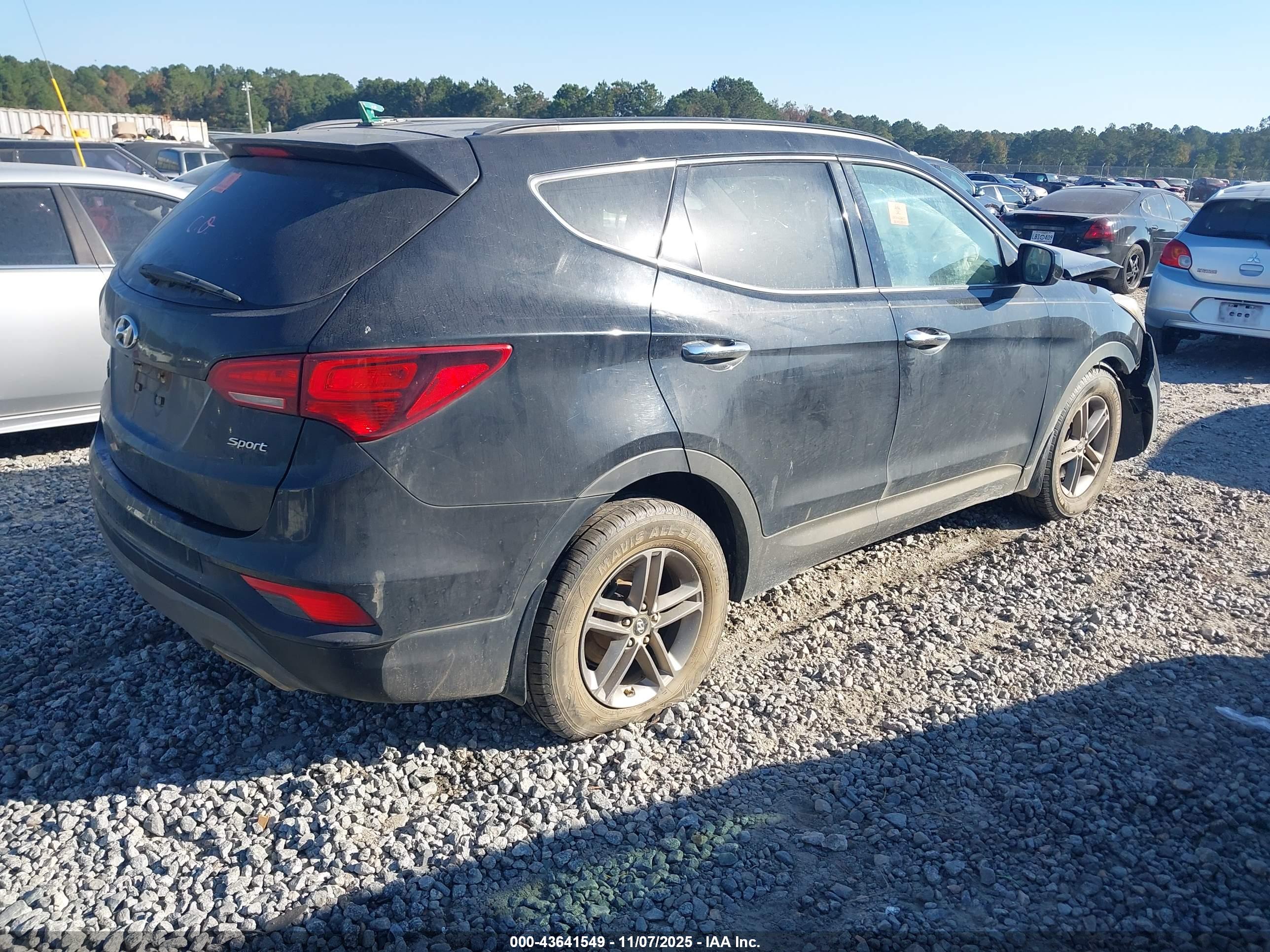 HYUNDAI SANTA image 4