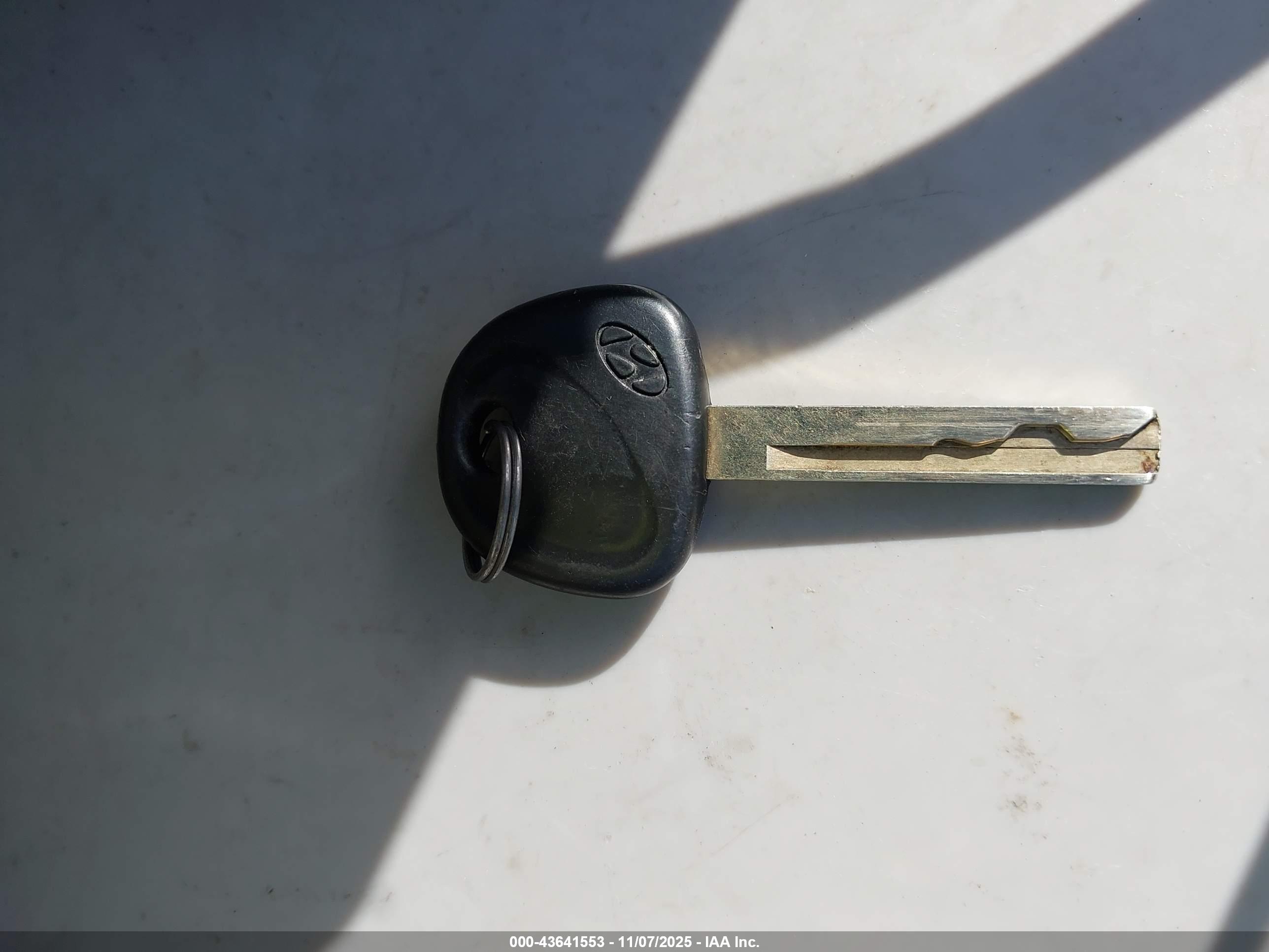 HYUNDAI ACCENT image 11