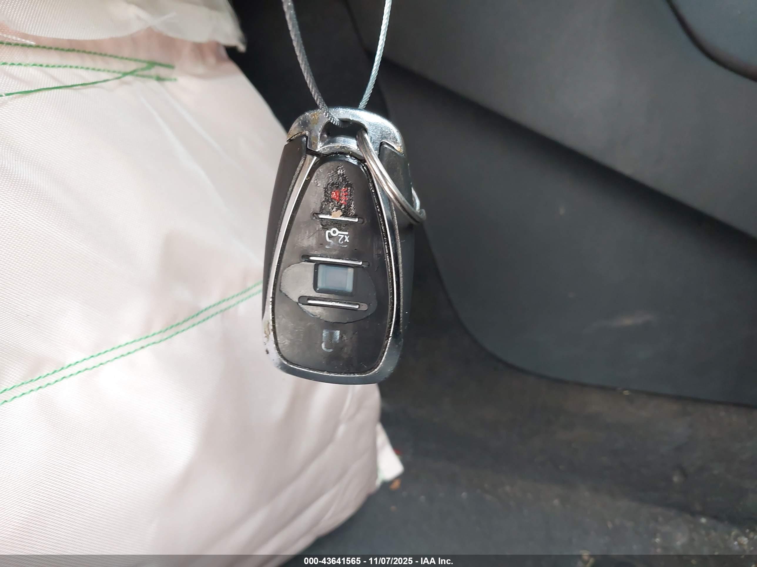 CHEVROLET MALIBU image 11