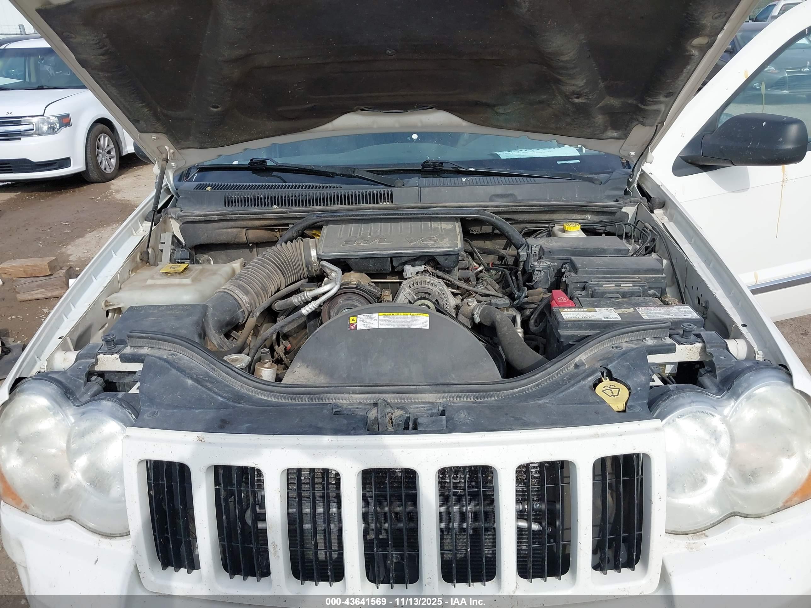 JEEP GRAND image 10