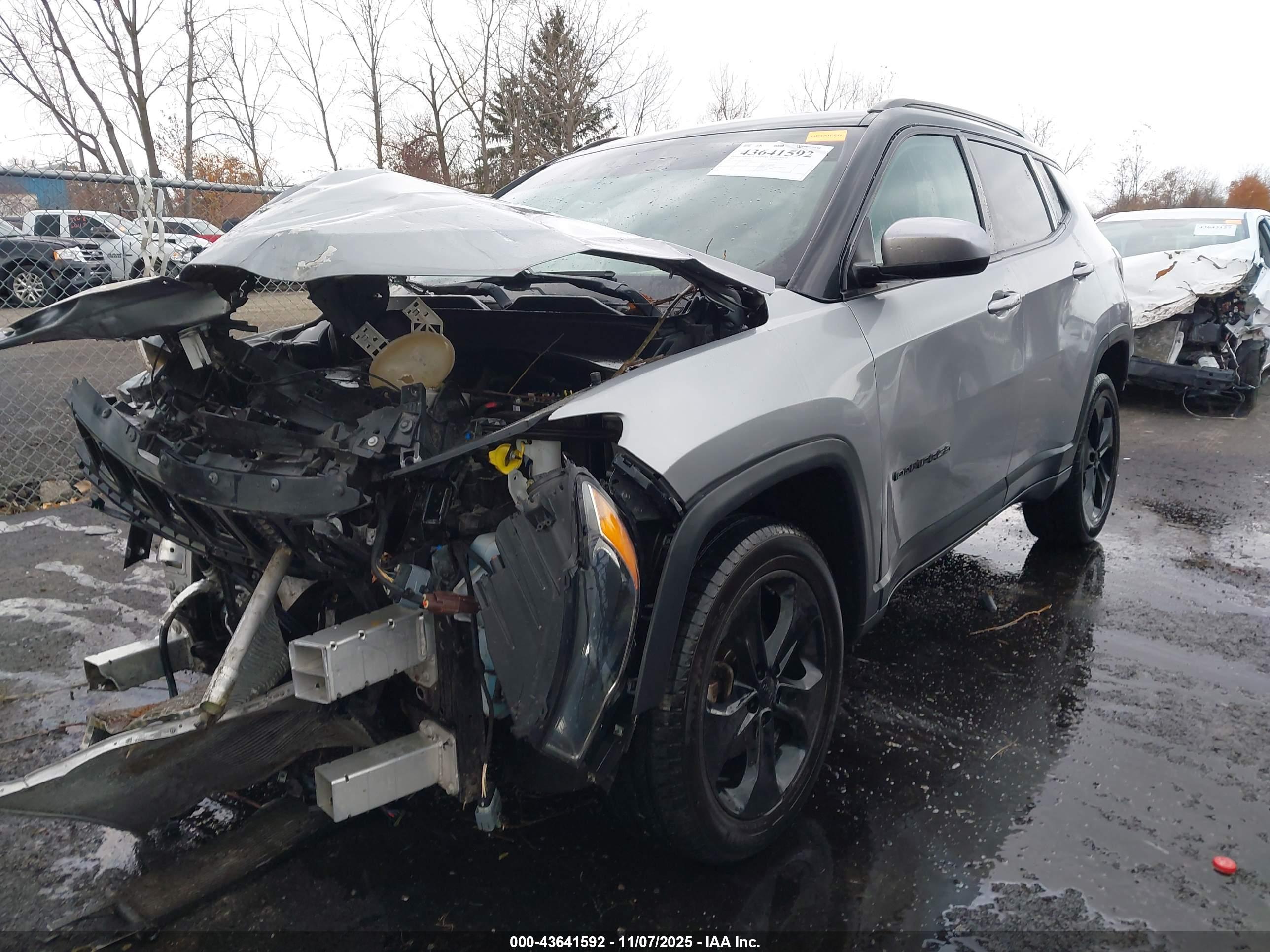 JEEP COMPASS image 2