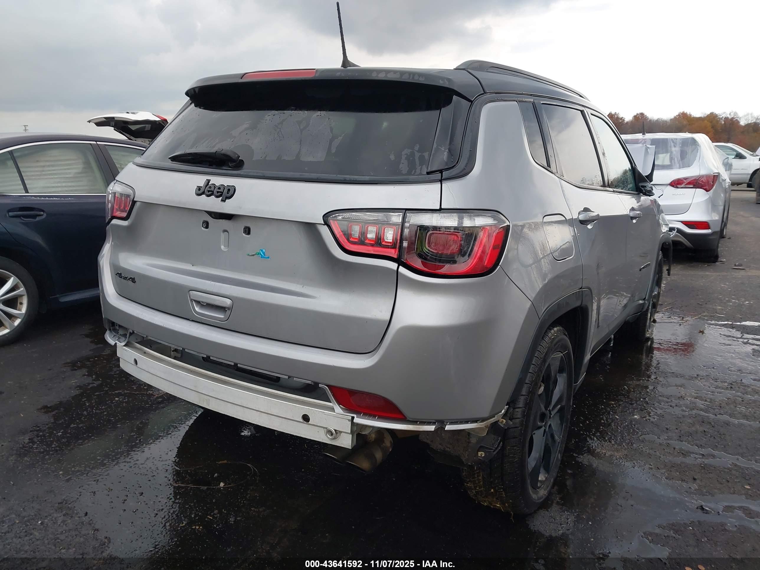 JEEP COMPASS image 4