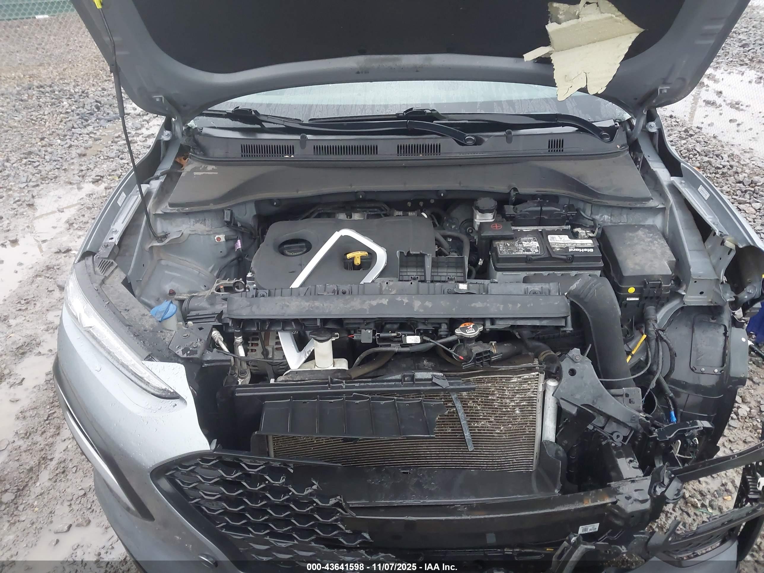 HYUNDAI KONA image 10