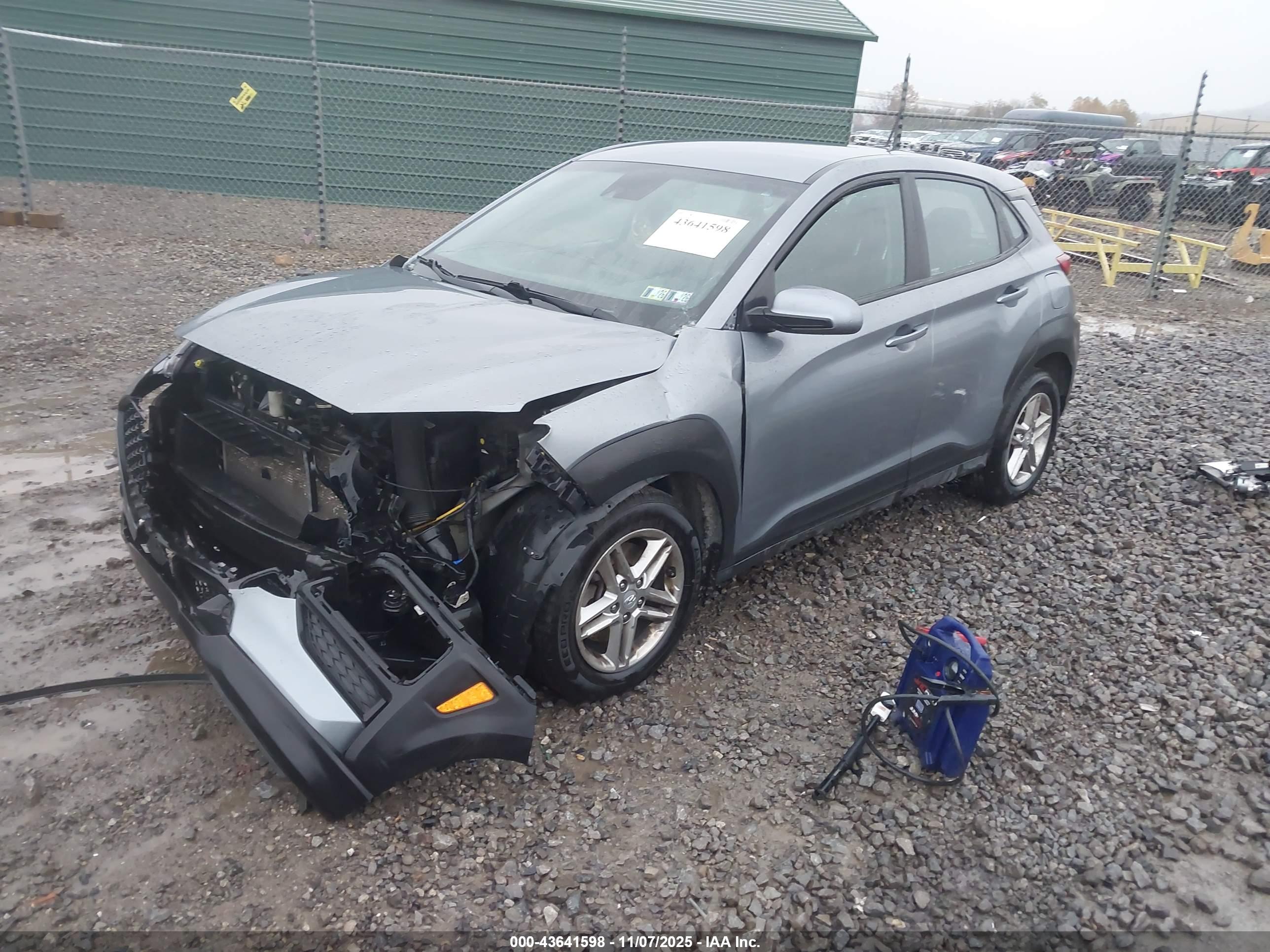 HYUNDAI KONA image 2