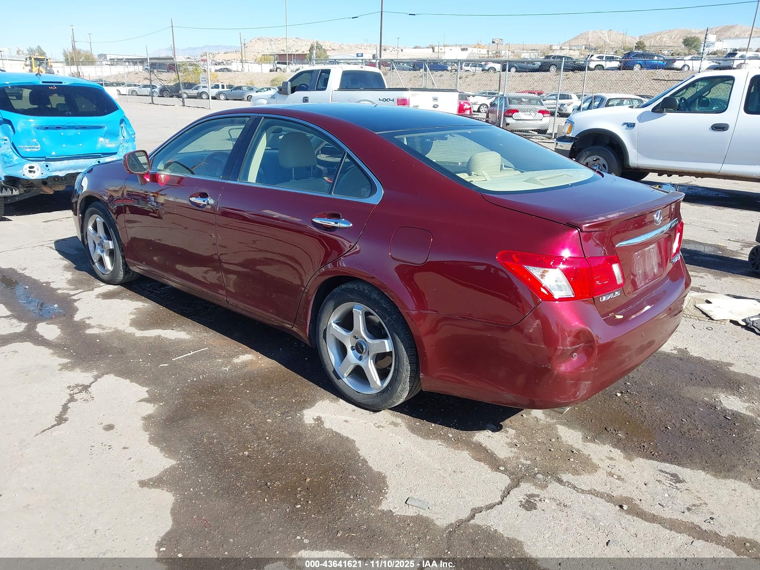 LEXUS ES image 3