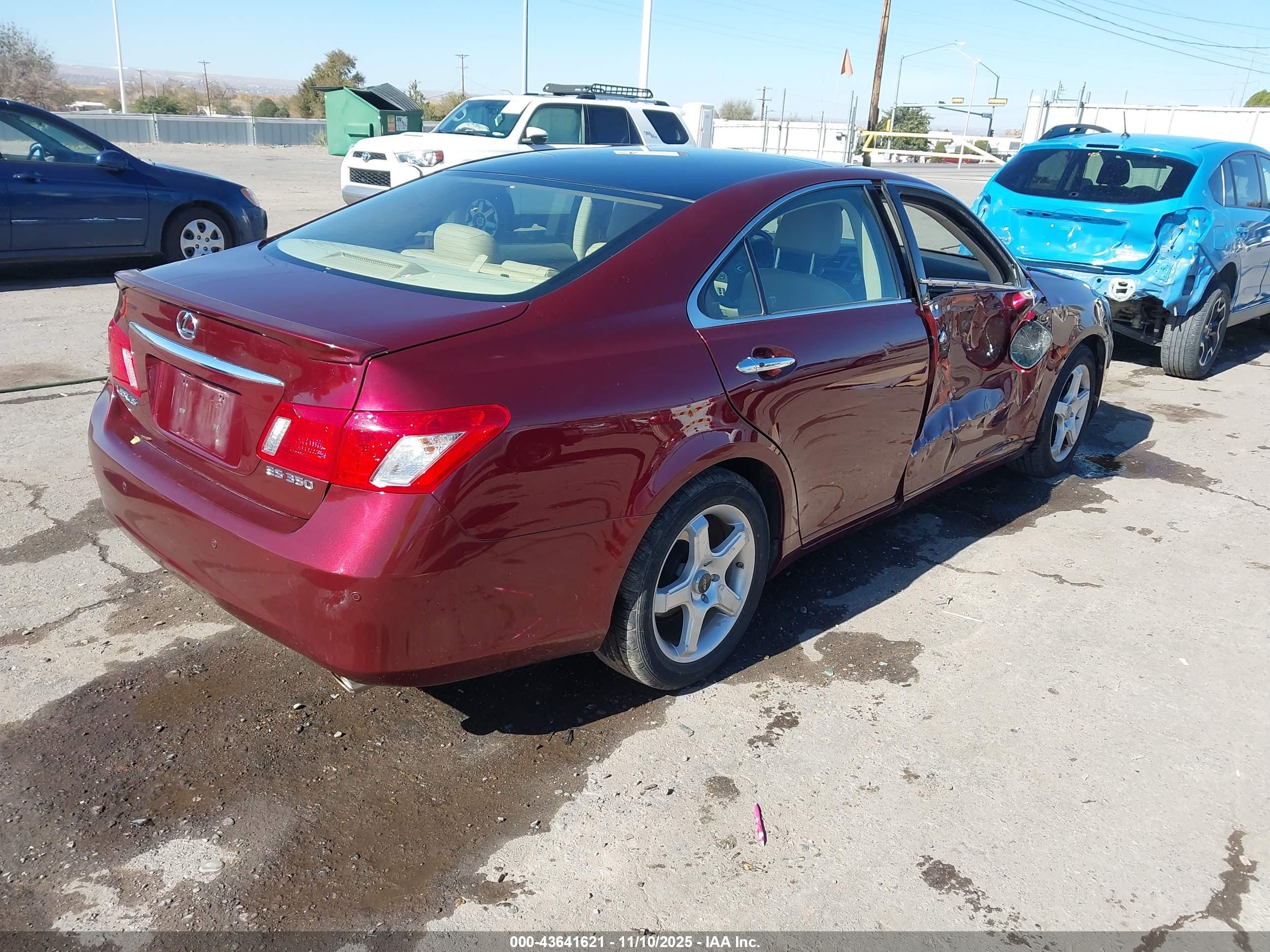 LEXUS ES image 4