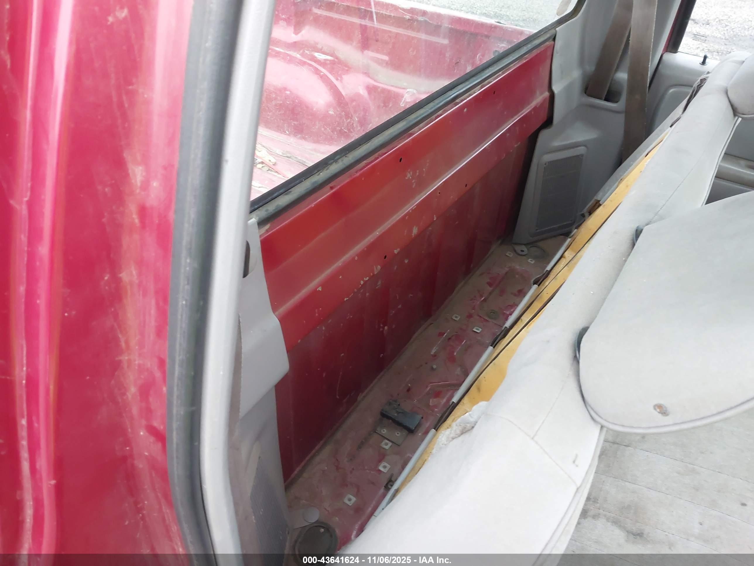 FORD RANGER image 8