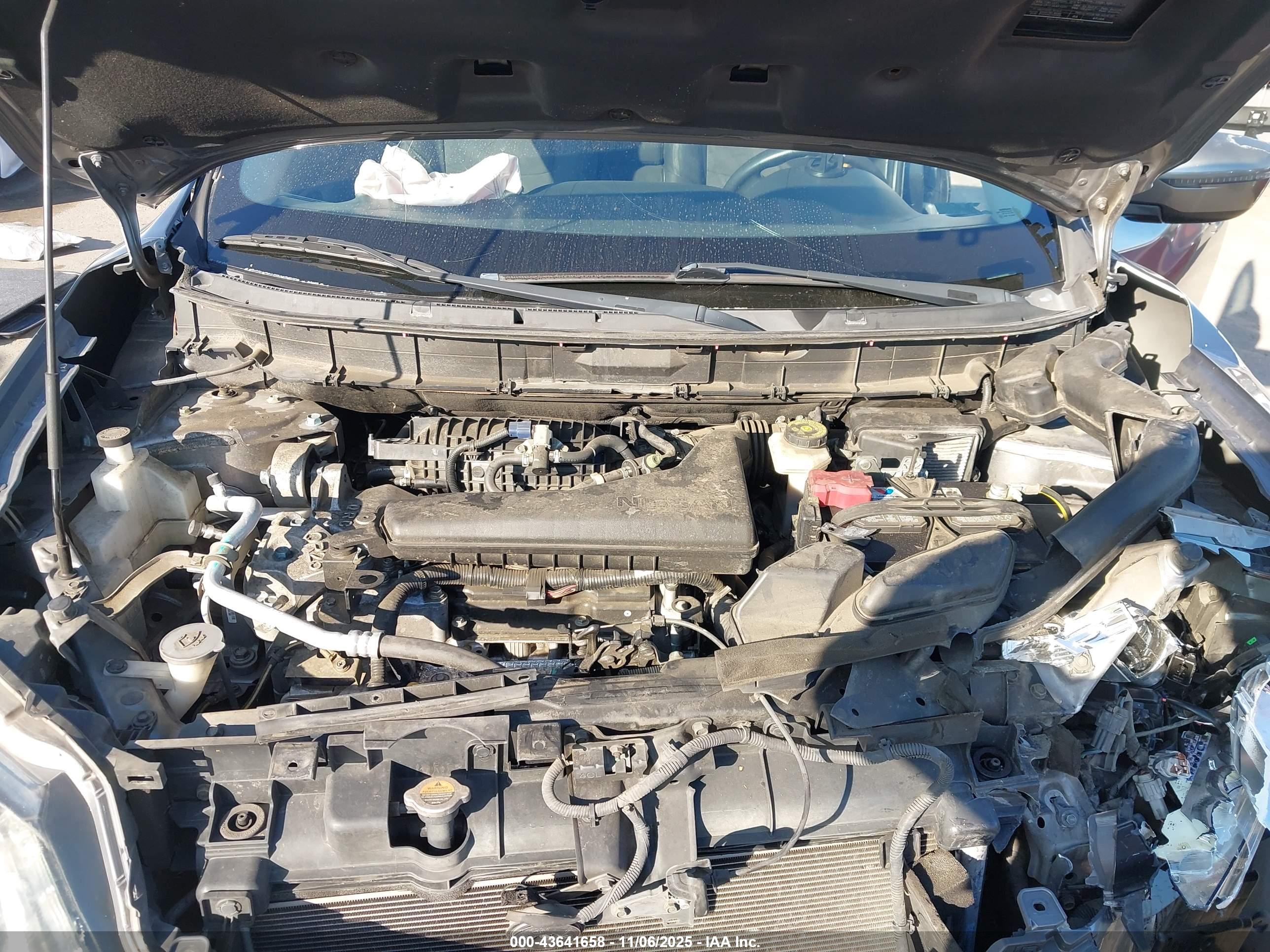 NISSAN ROGUE image 10
