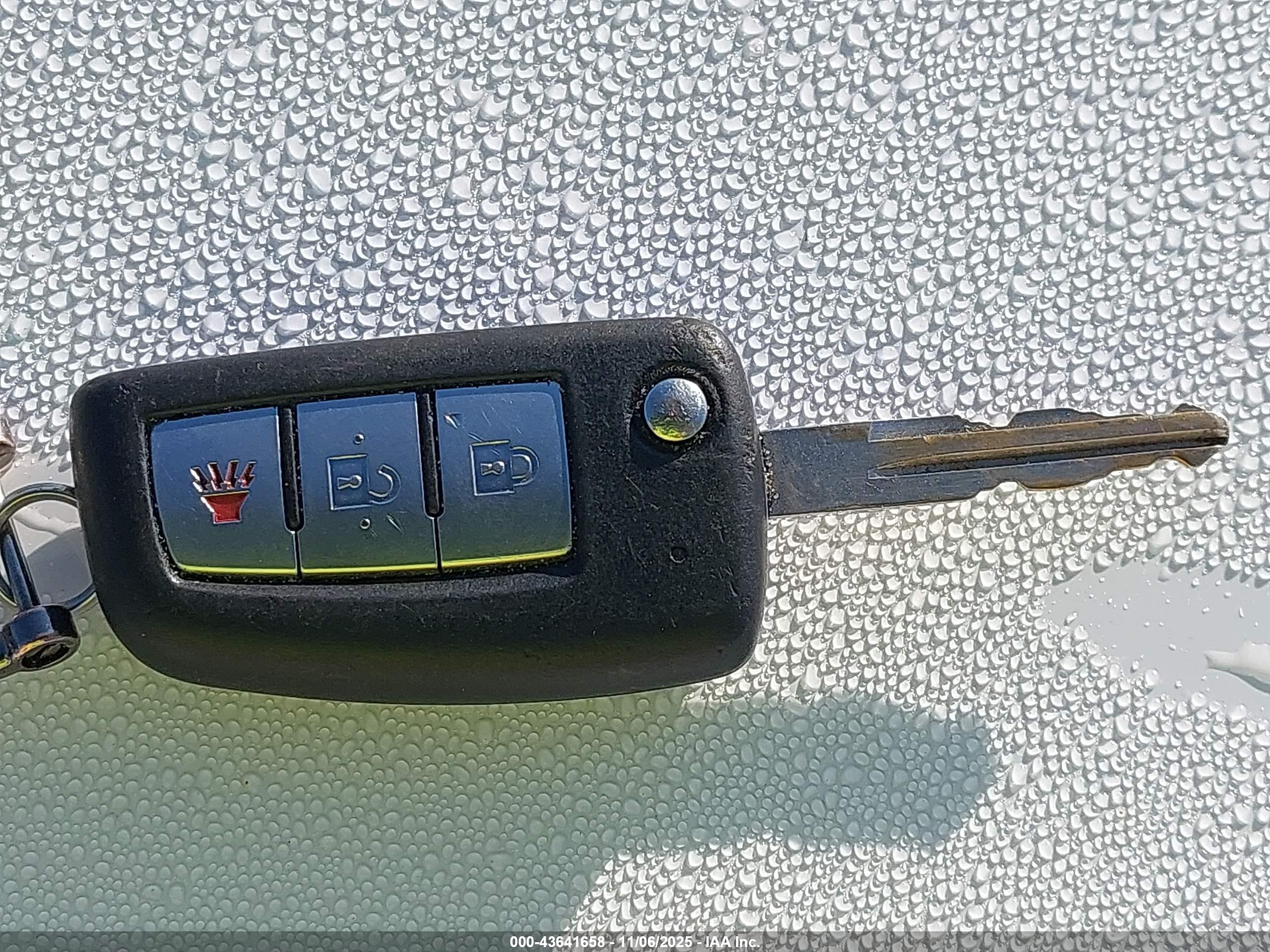 NISSAN ROGUE image 11