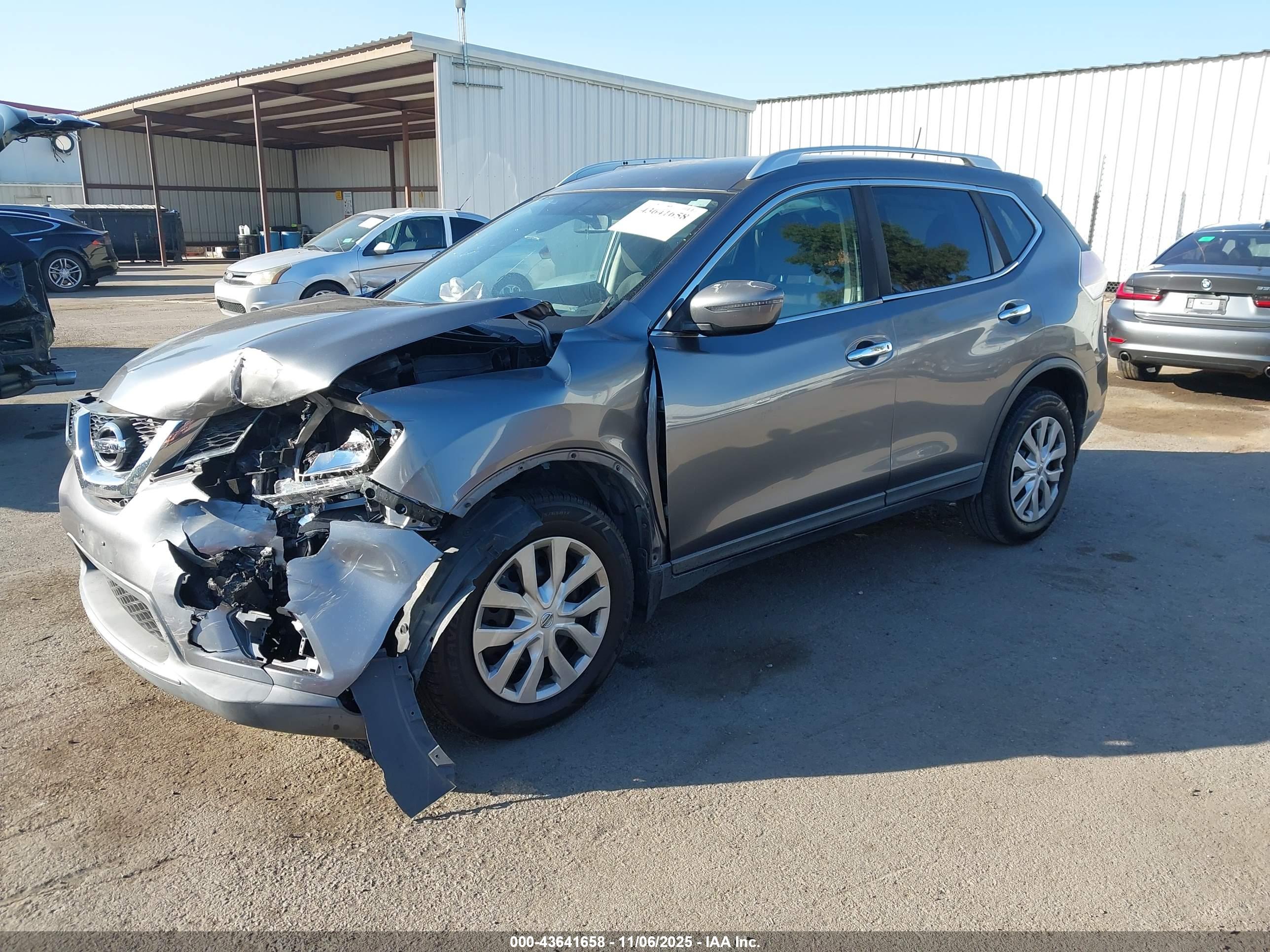 NISSAN ROGUE image 2