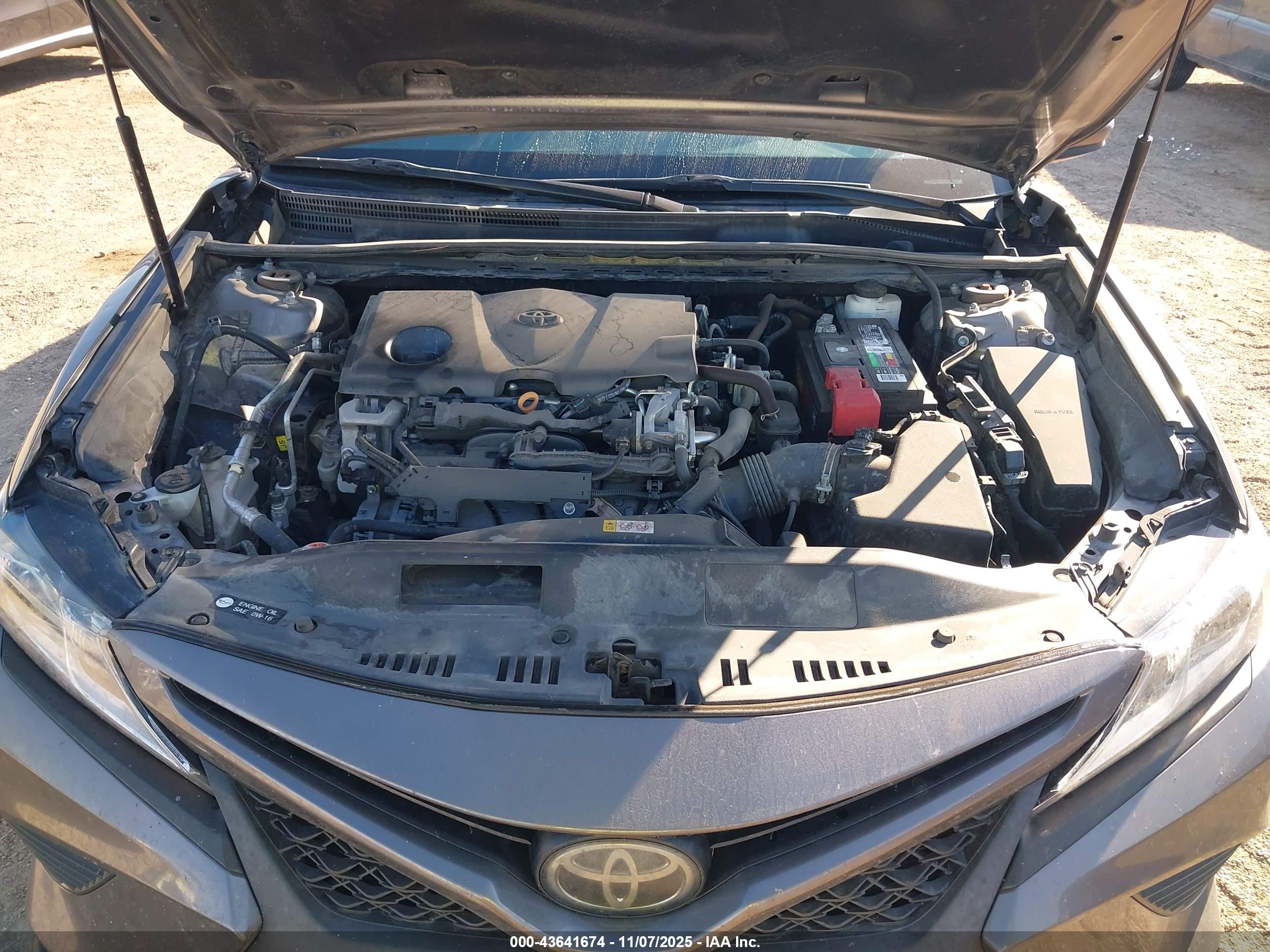 TOYOTA CAMRY image 10