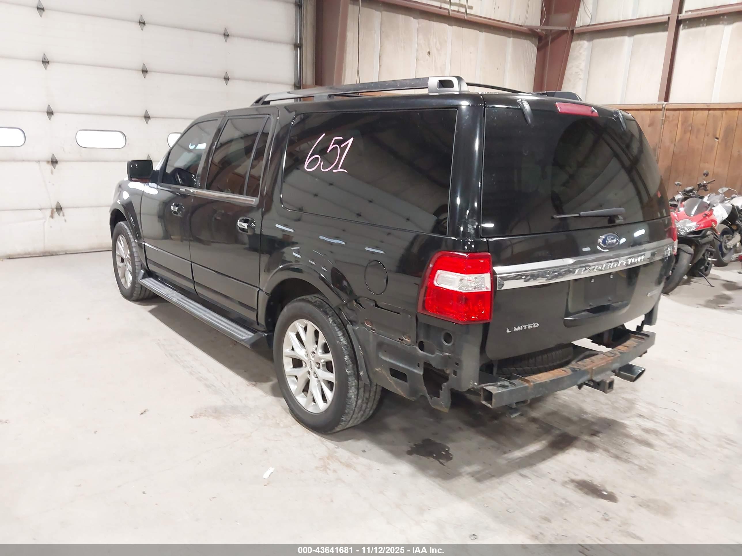FORD EXPEDITION image 3