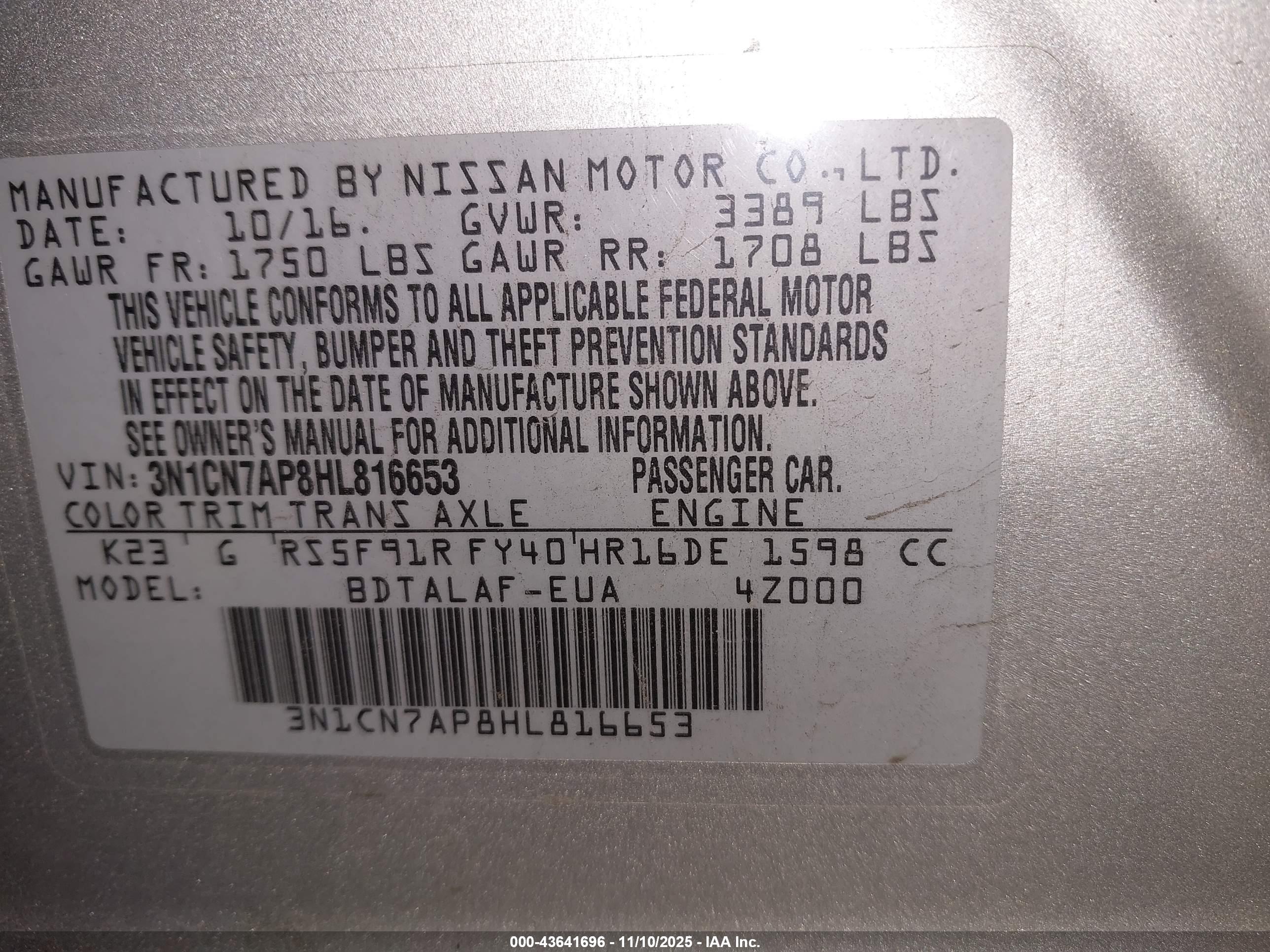 NISSAN VERSA image 9