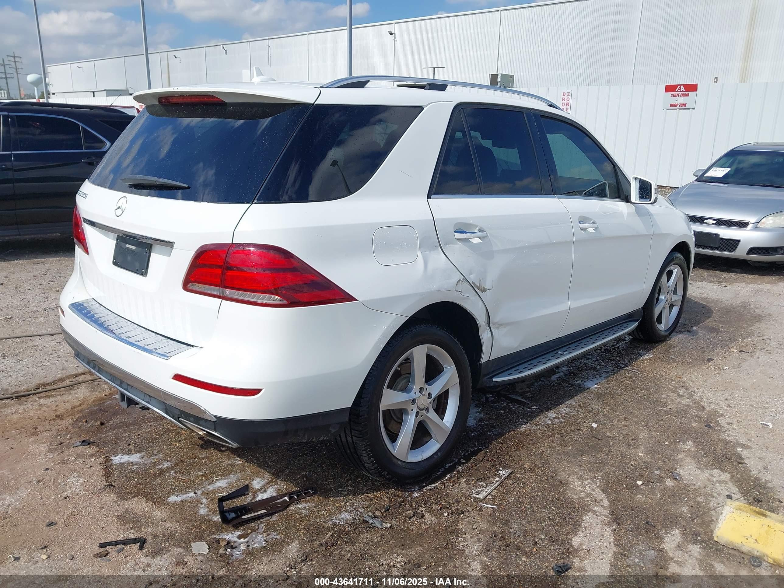 MERCEDES-BENZ GLE image 4