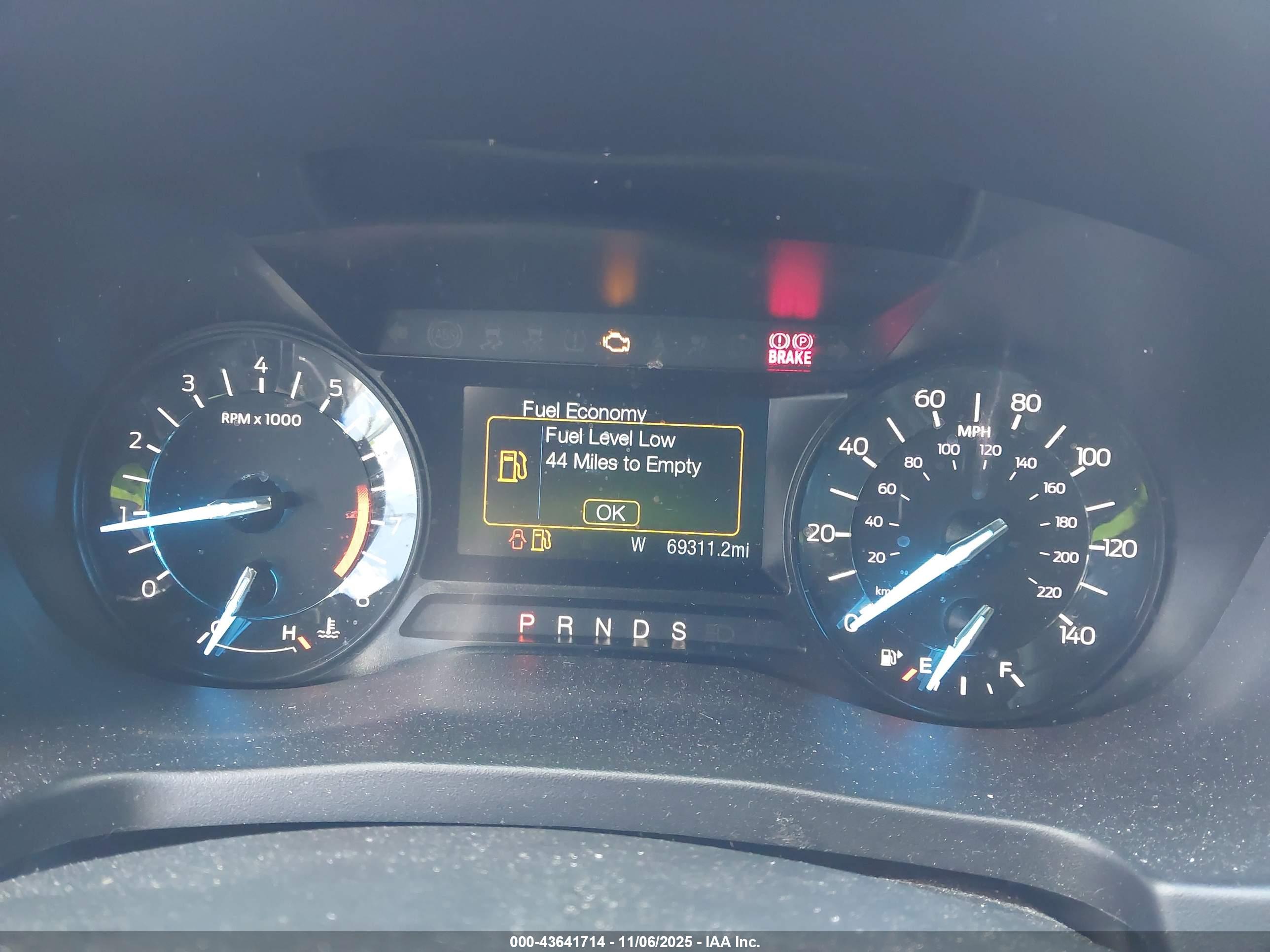 FORD EXPLORER image 7