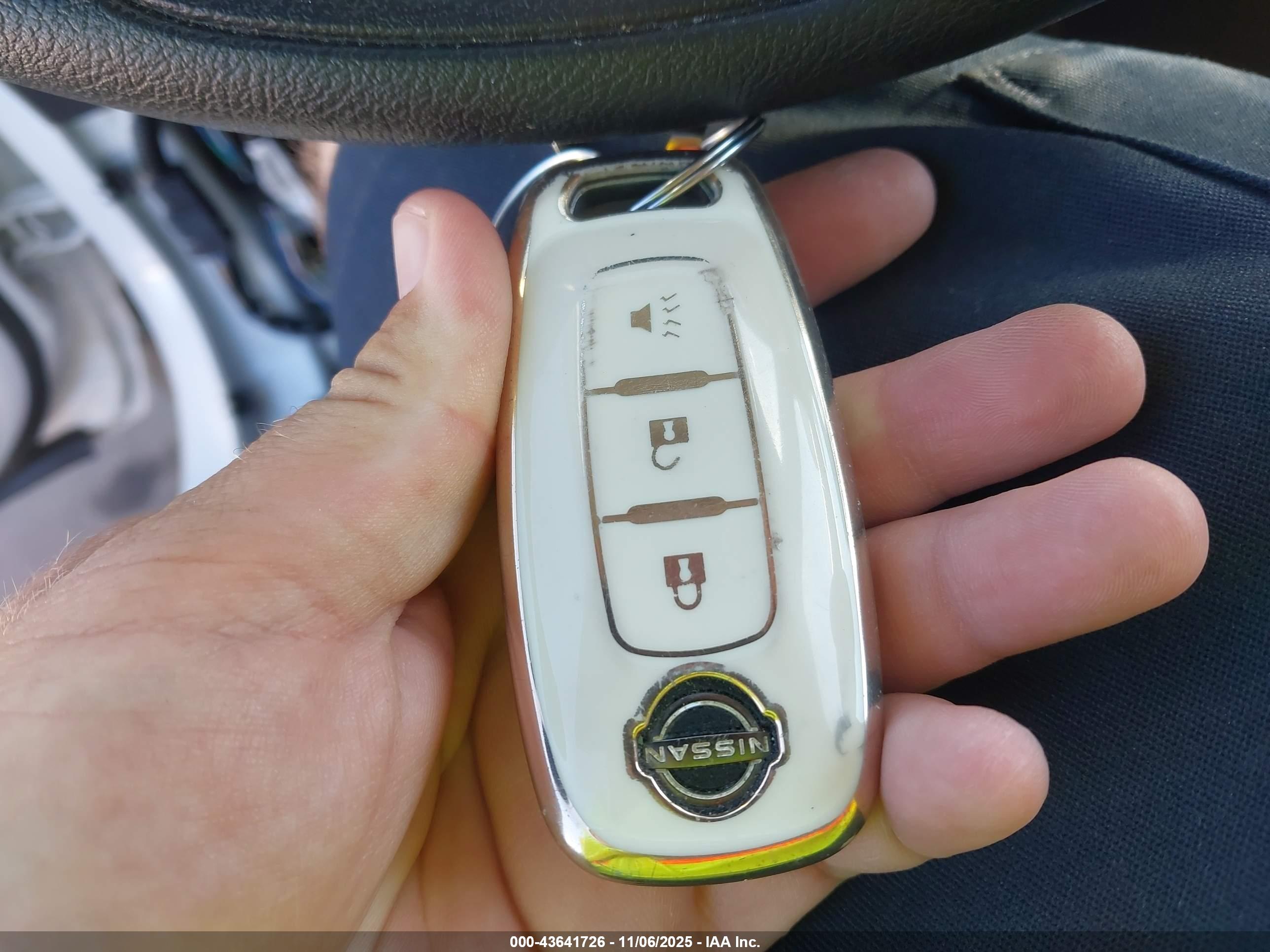 NISSAN KICKS image 11