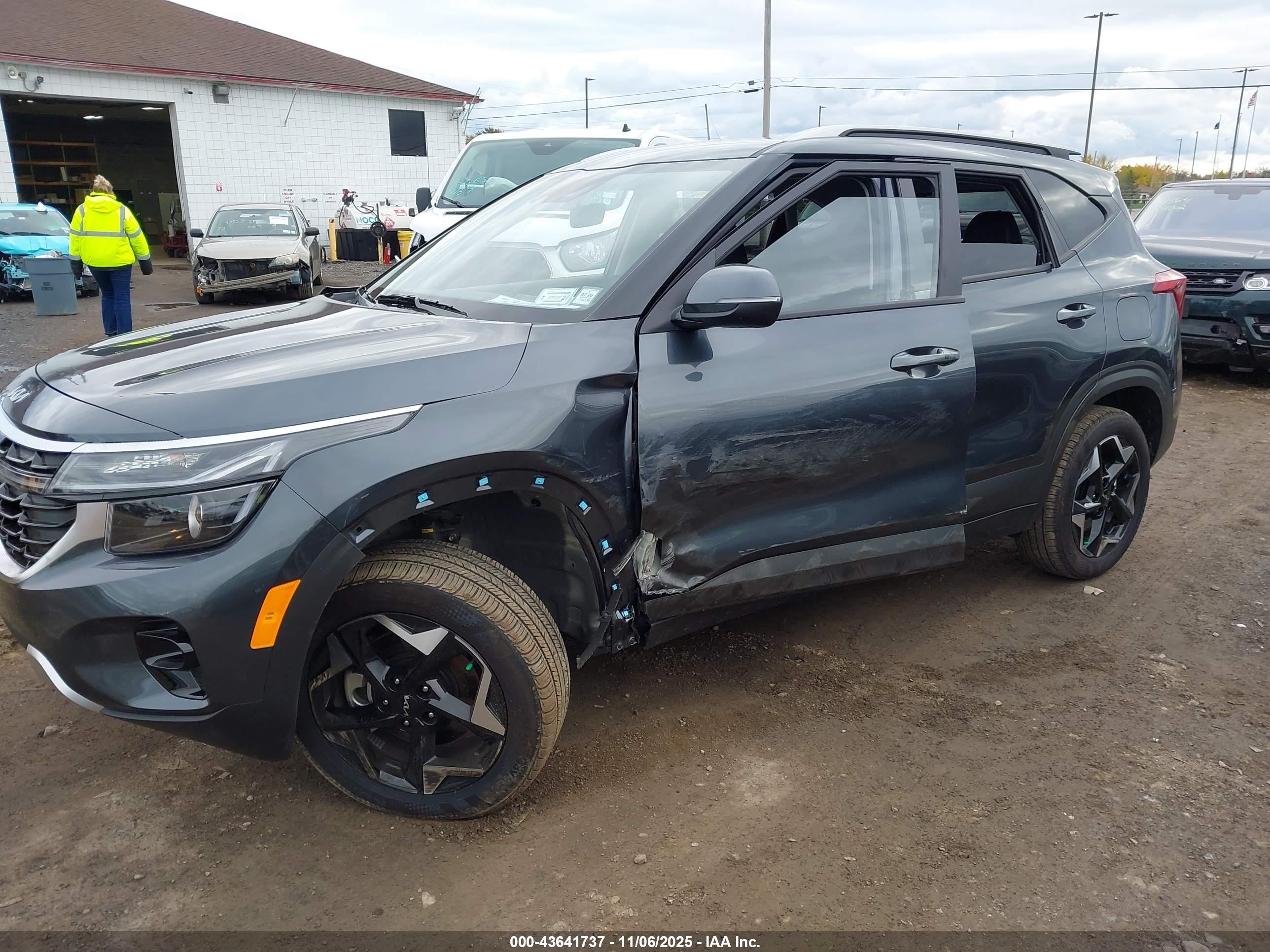 KIA SELTOS image 6