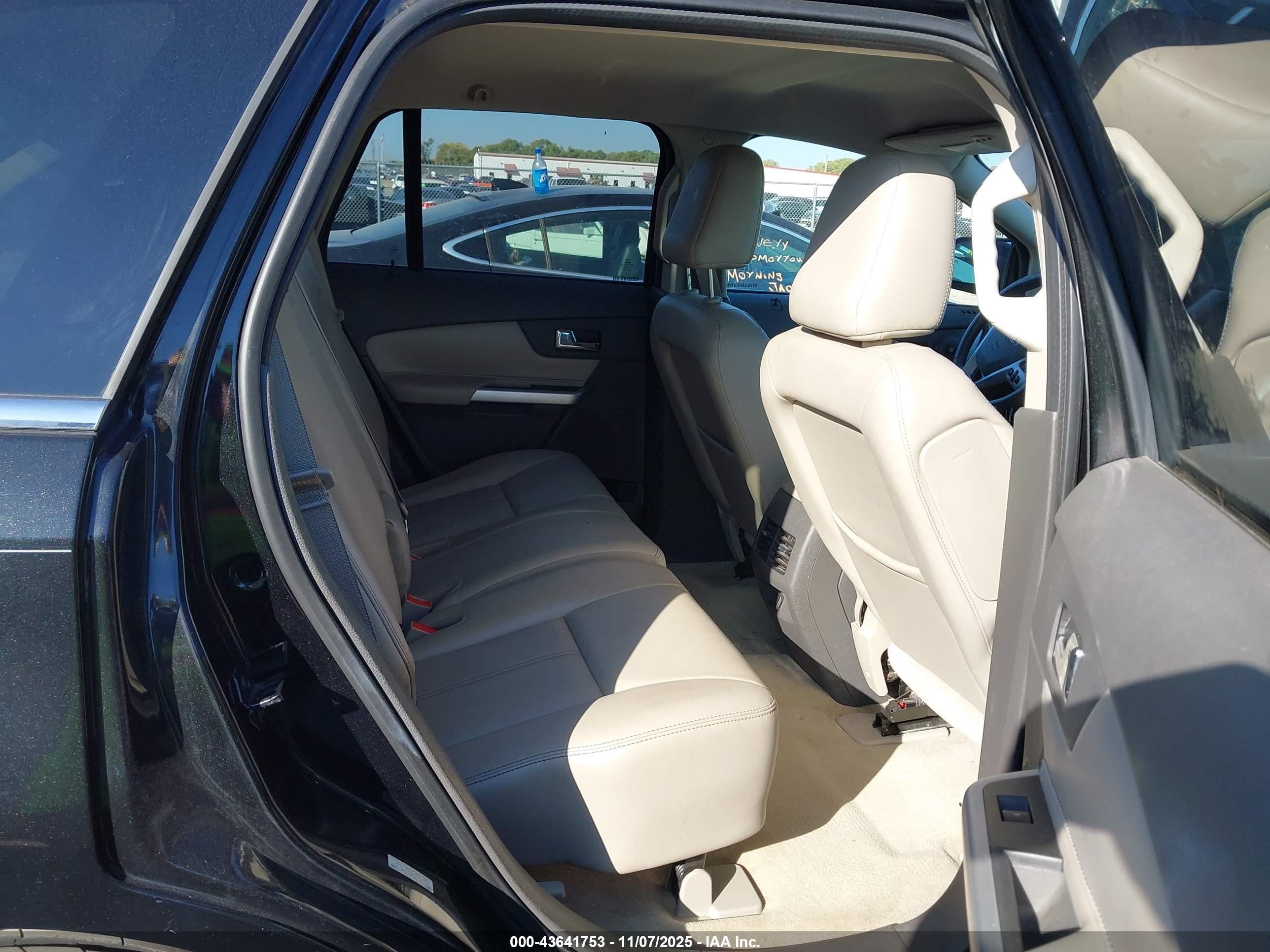 FORD EDGE image 8