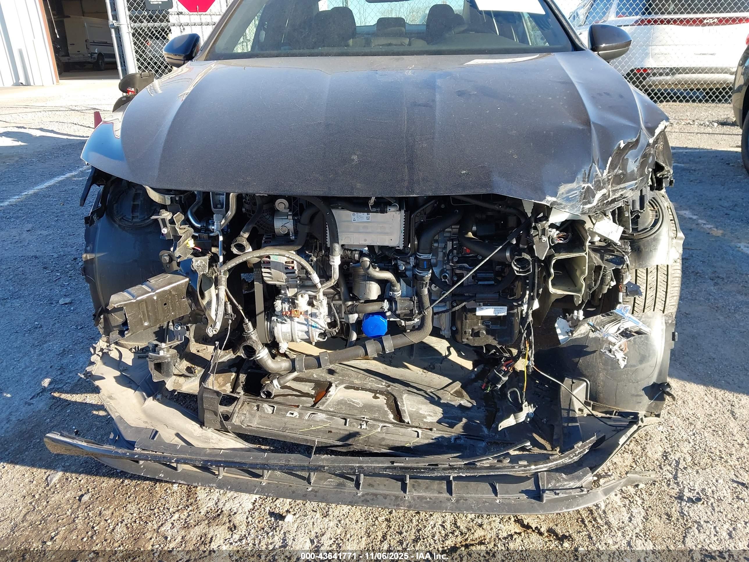 VOLKSWAGEN JETTA image 6