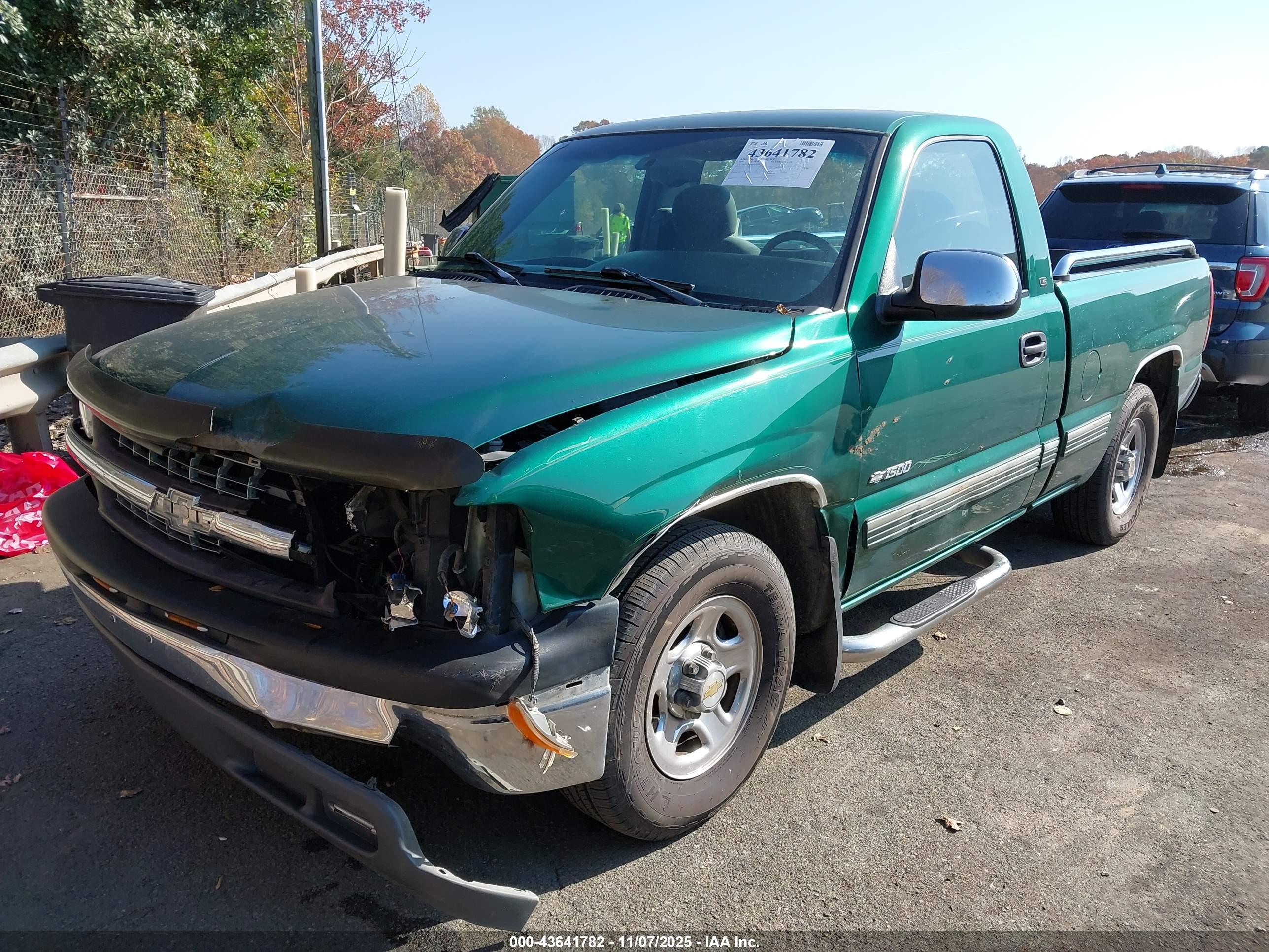 CHEVROLET SILVERADO image 2