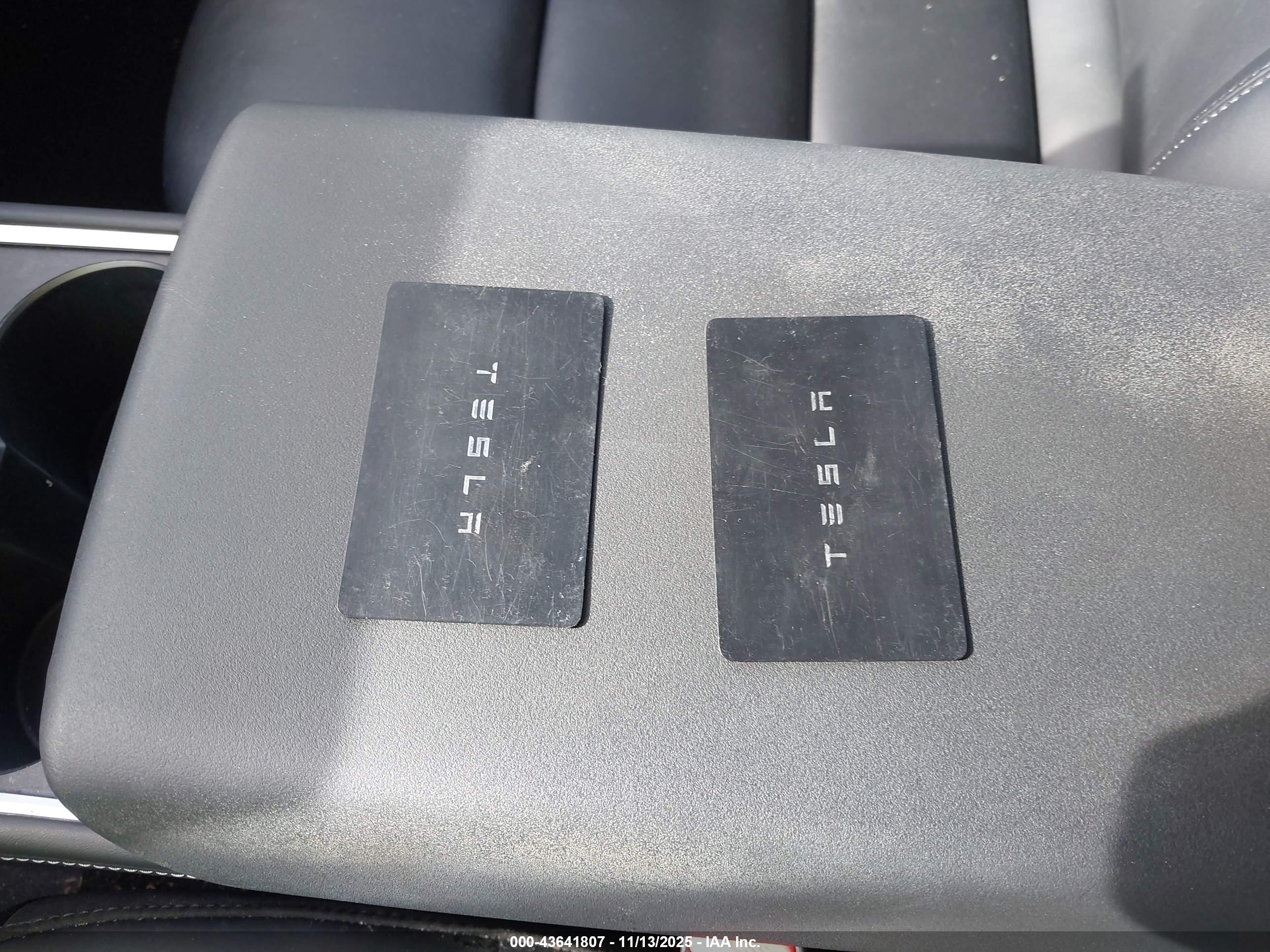 TESLA MODEL image 11