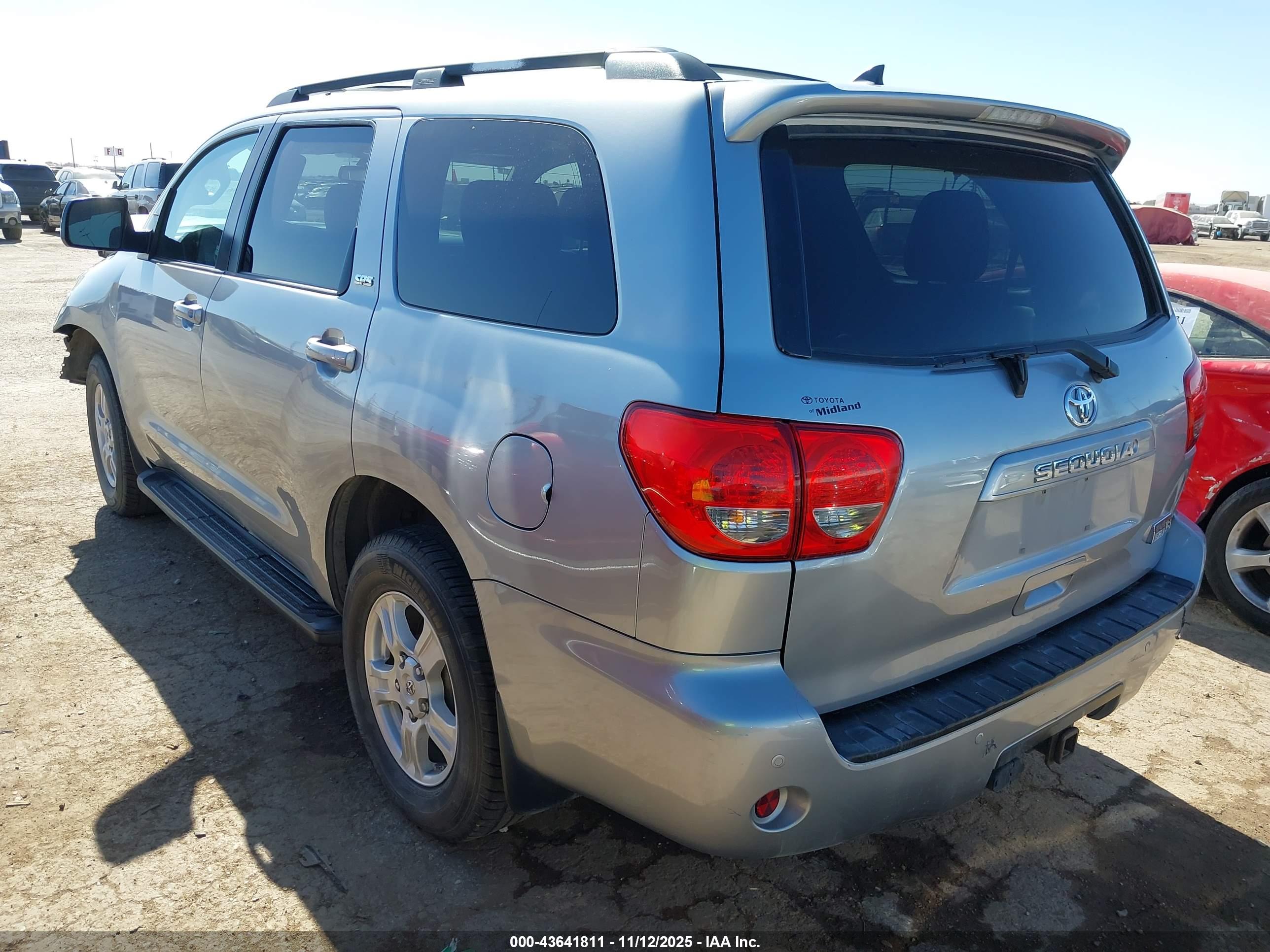 TOYOTA SEQUOIA image 3