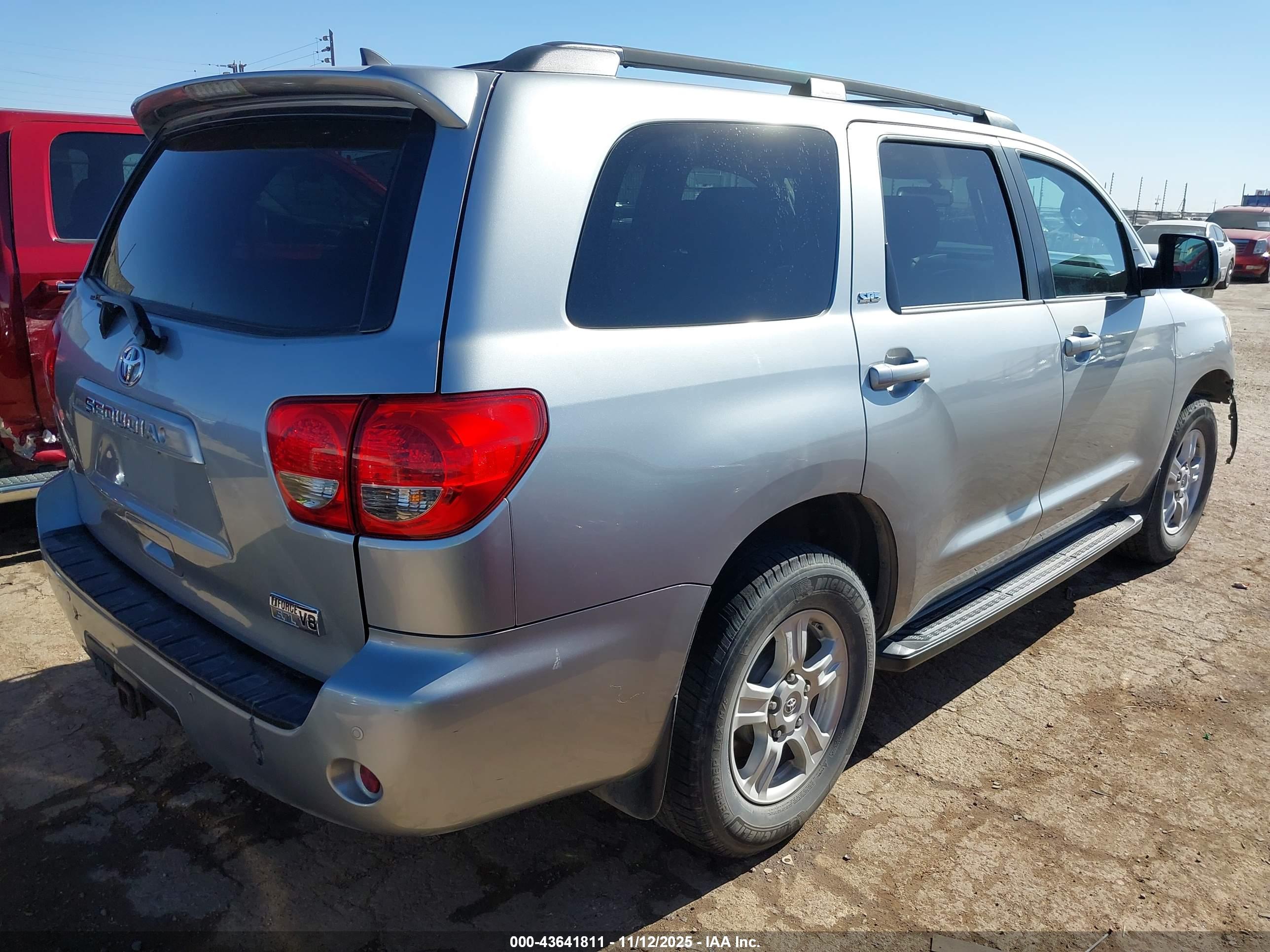 TOYOTA SEQUOIA image 4