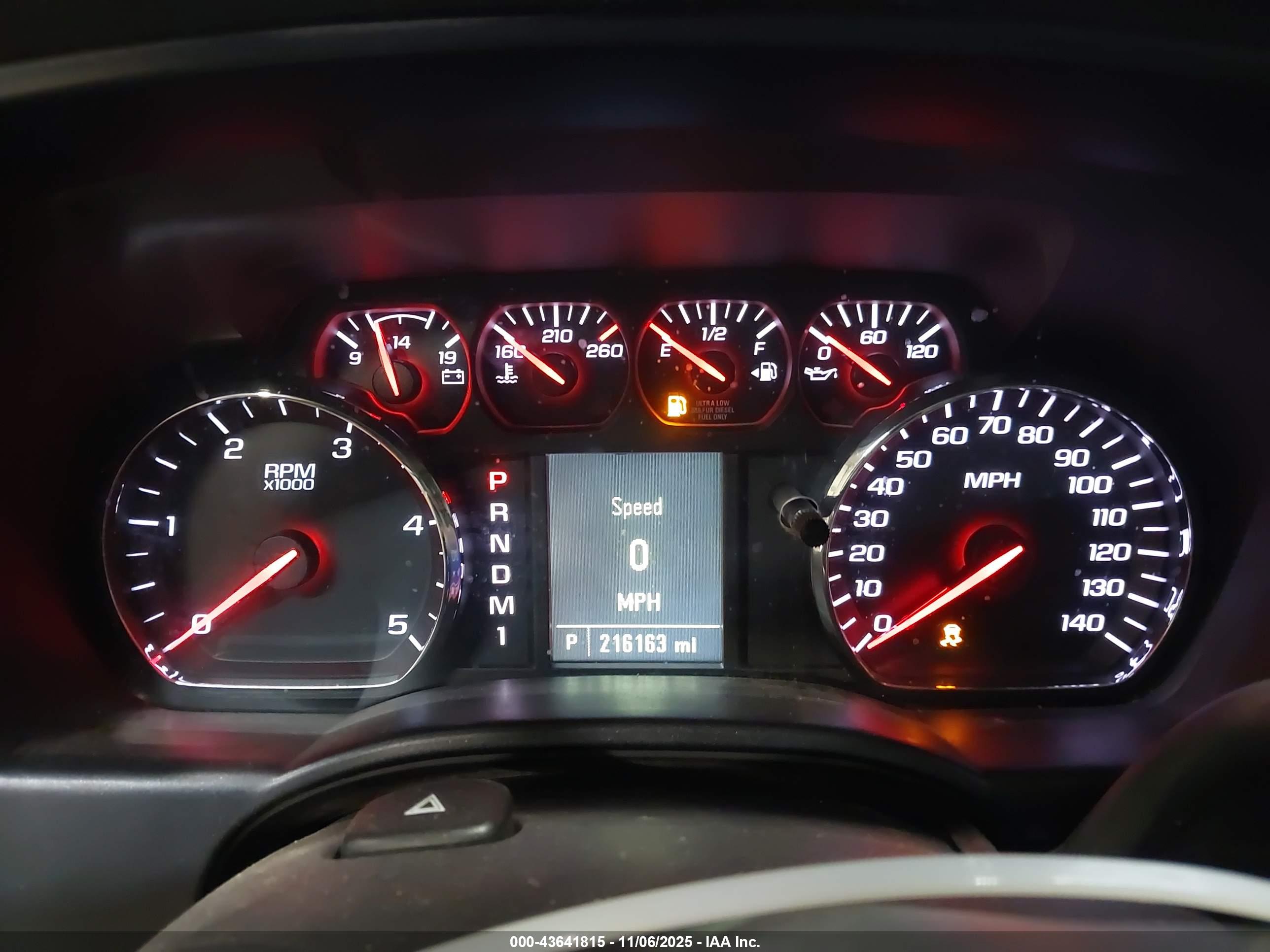 CHEVROLET SILVERADO image 6