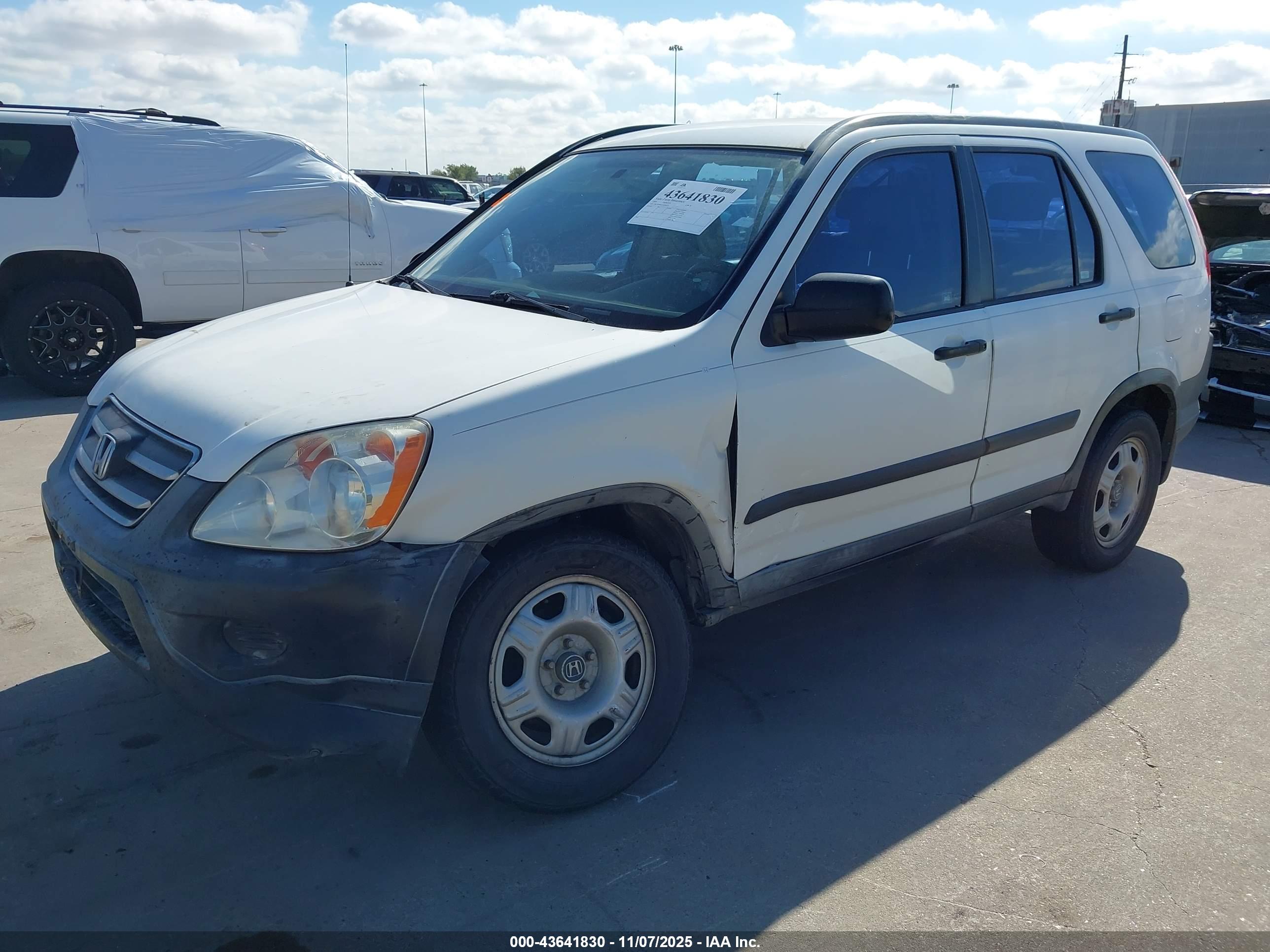HONDA CR-V image 2