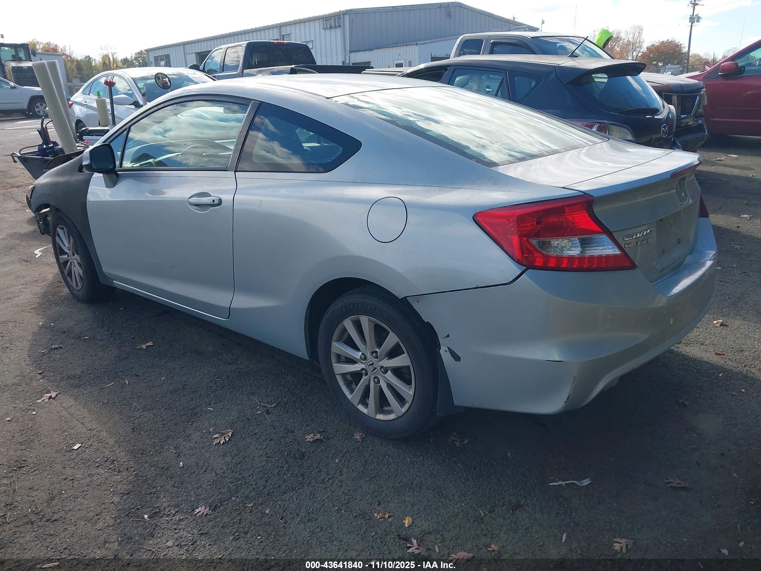 HONDA CIVIC image 3