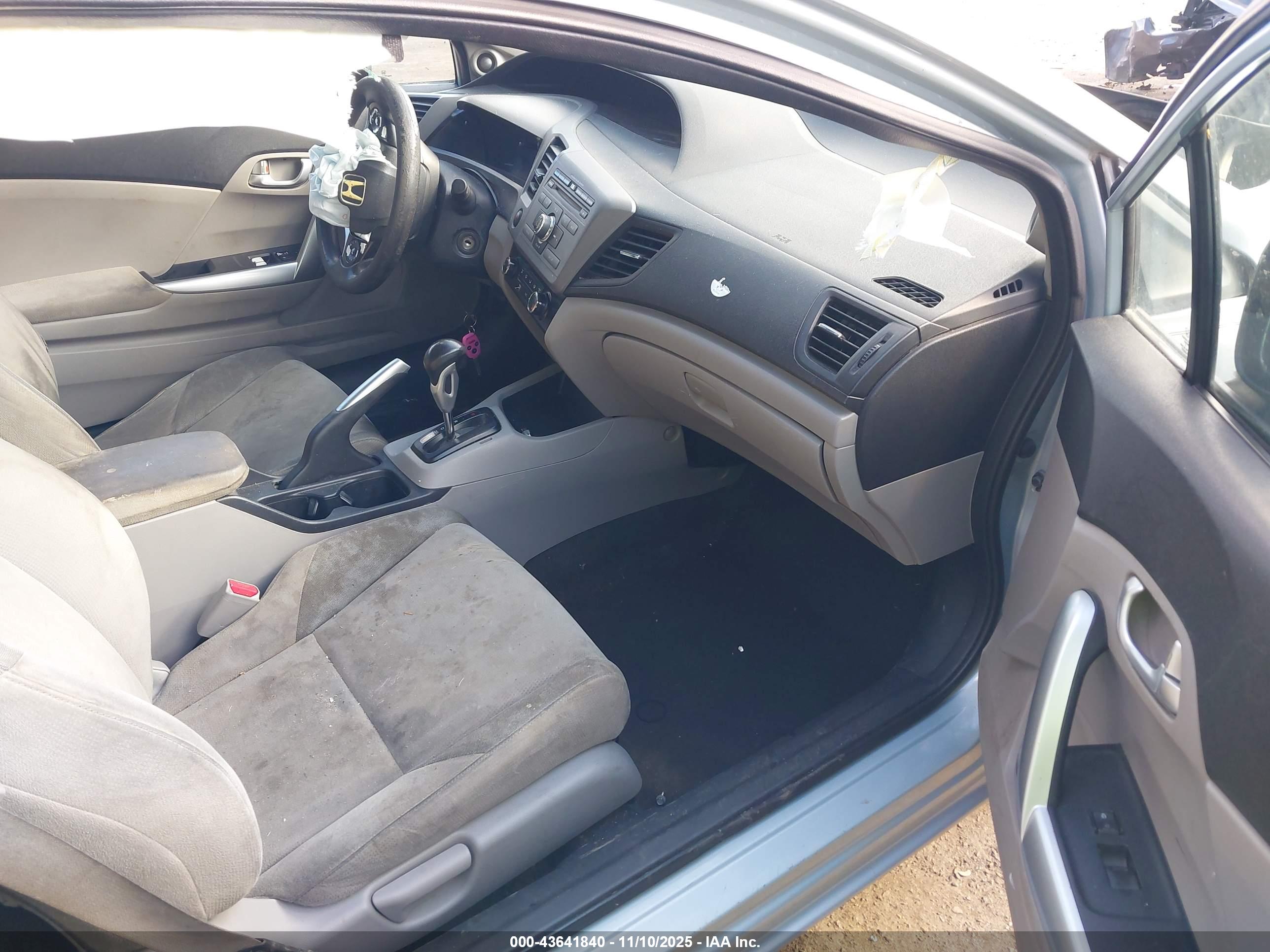 HONDA CIVIC image 5