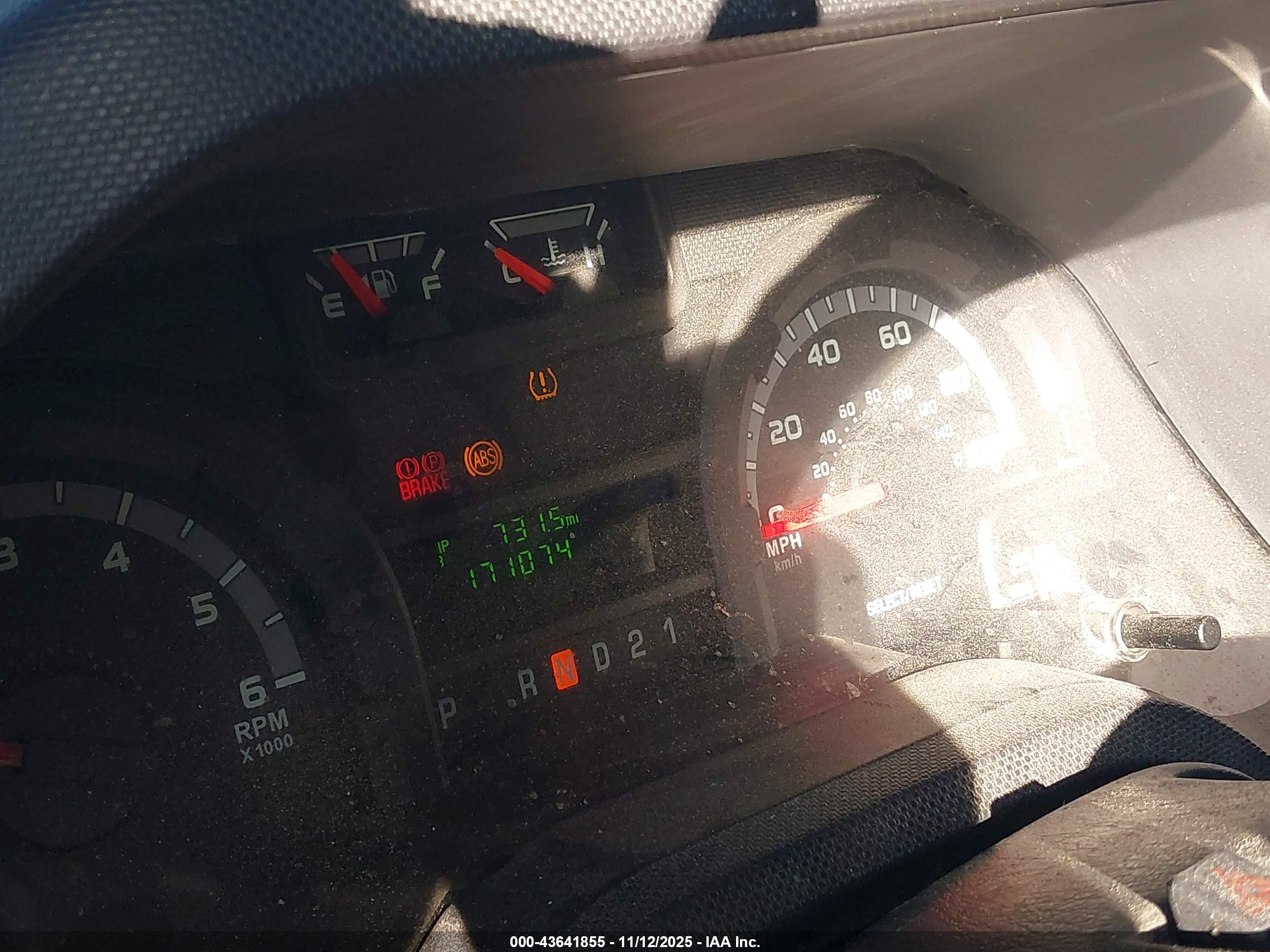 FORD E-250 image 7