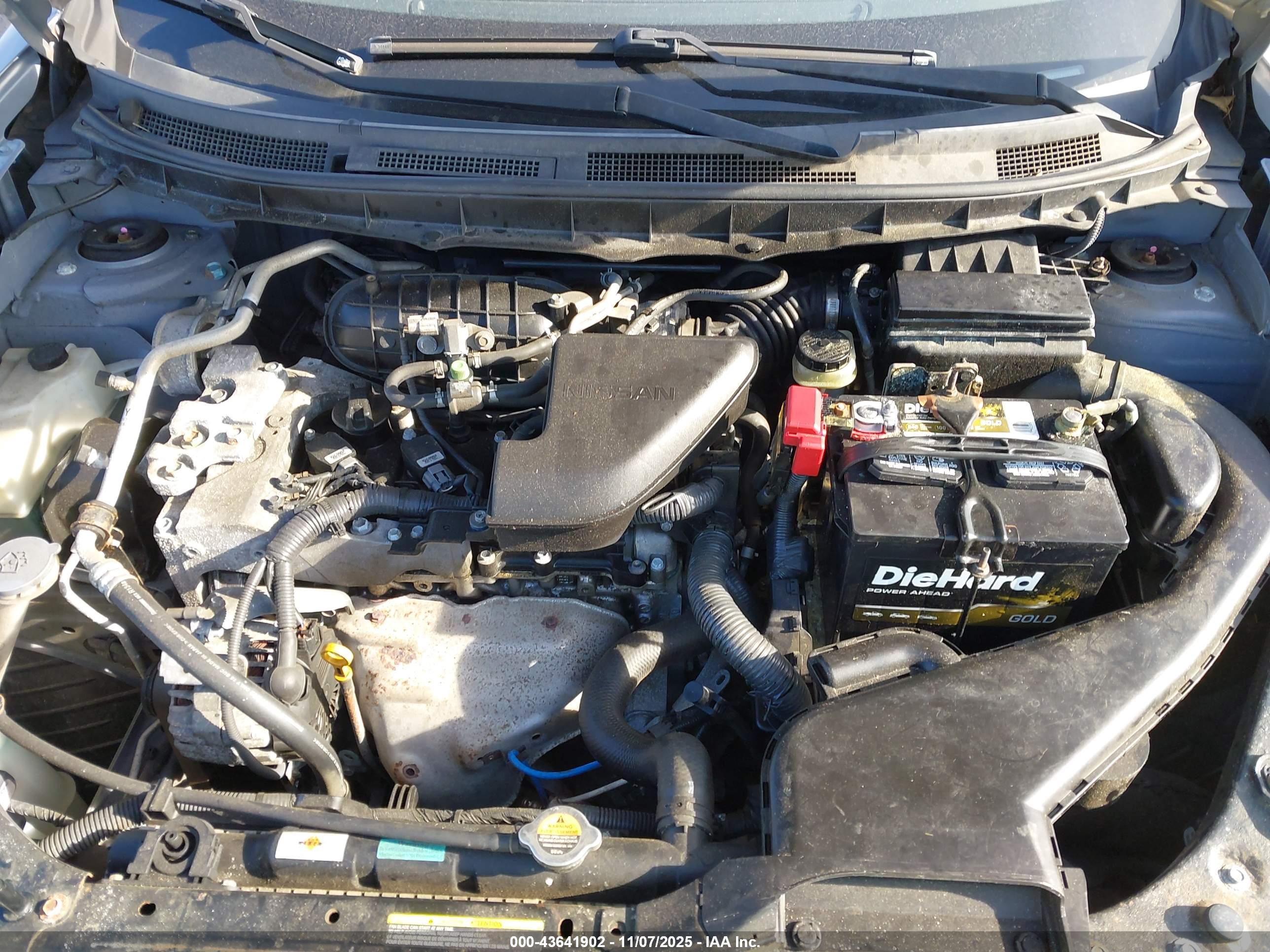 NISSAN ROGUE image 10