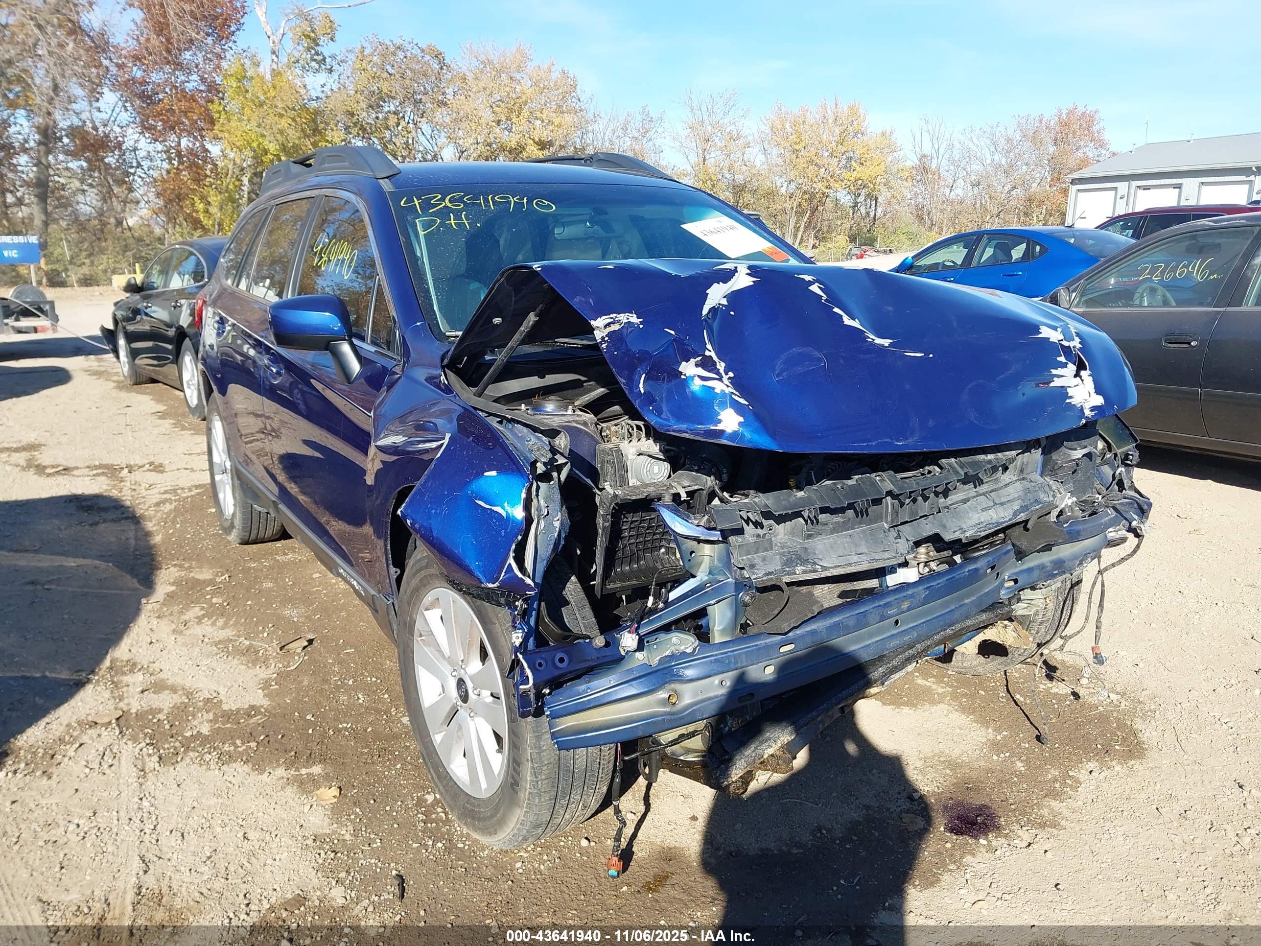 SUBARU OUTBACK image 6