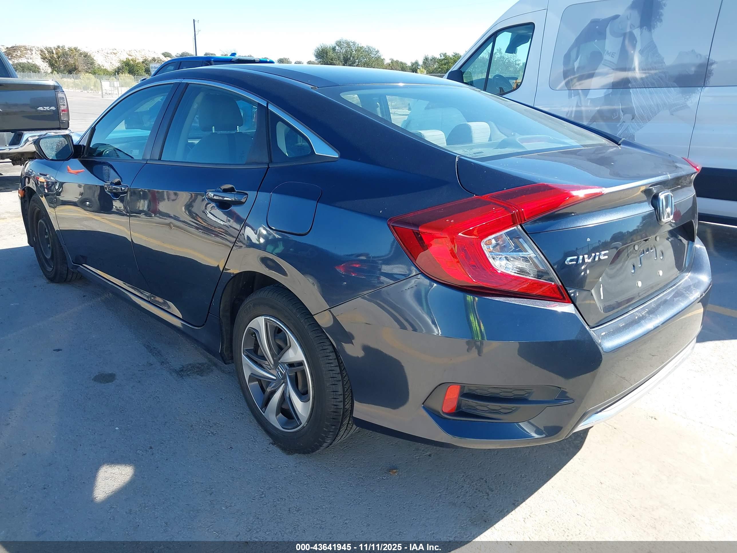 HONDA CIVIC image 3