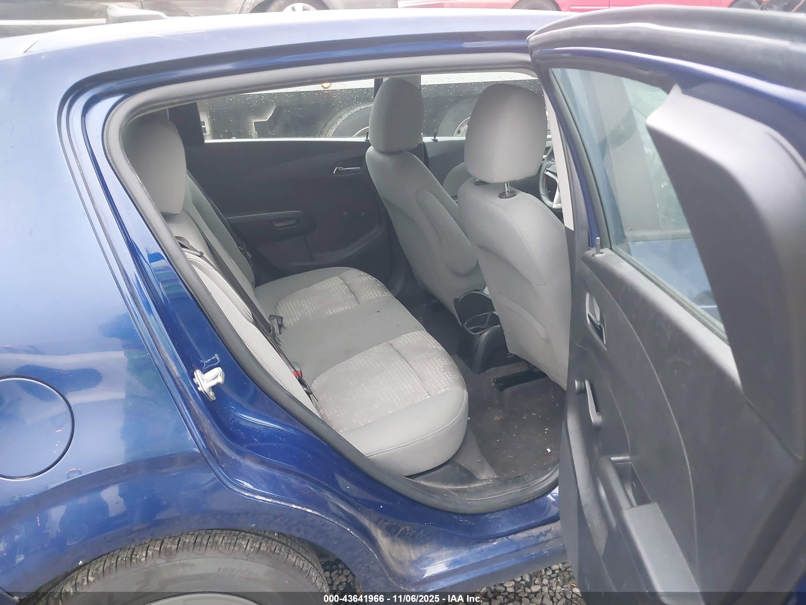 CHEVROLET SONIC image 8