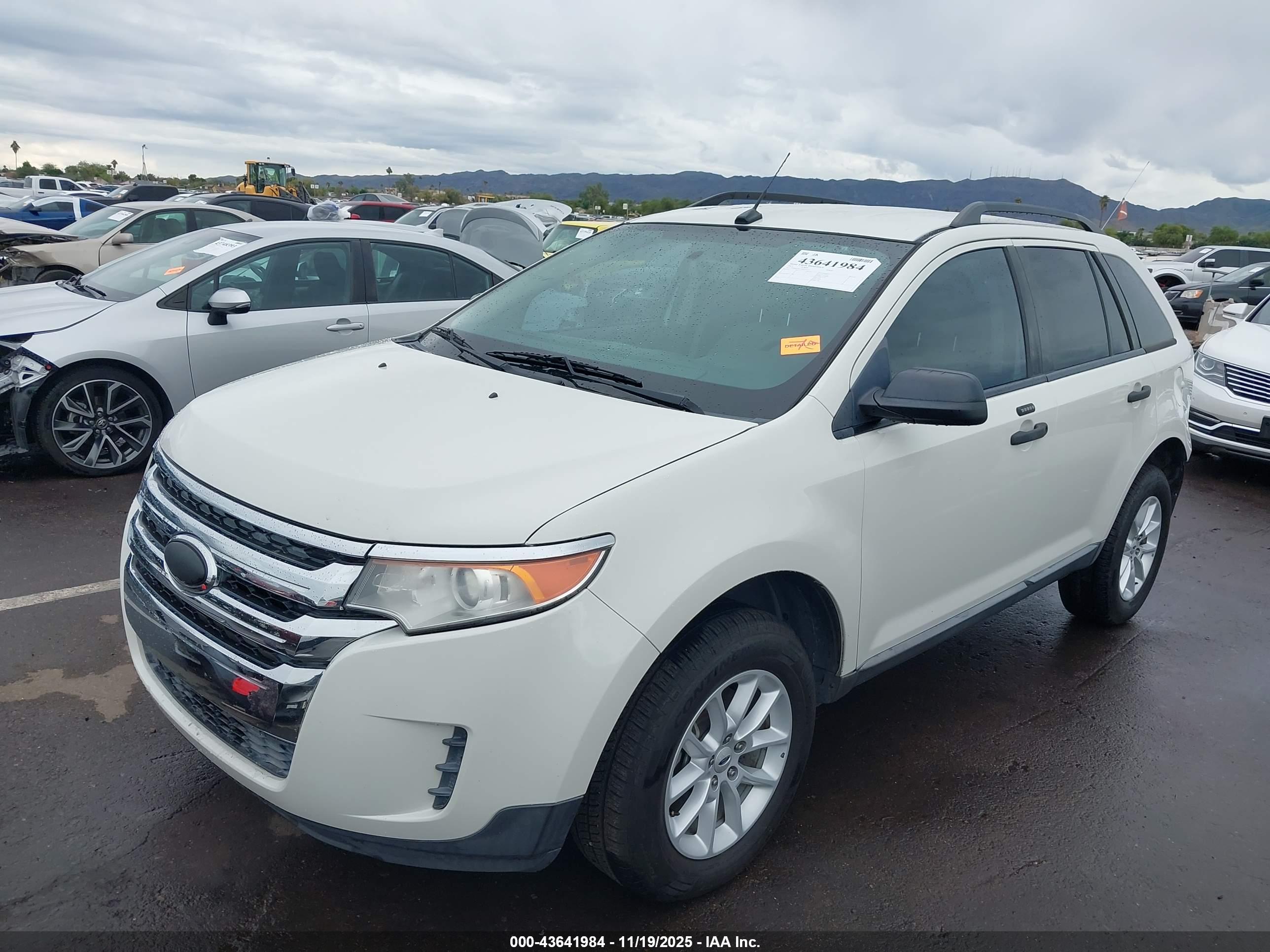 FORD EDGE image 2